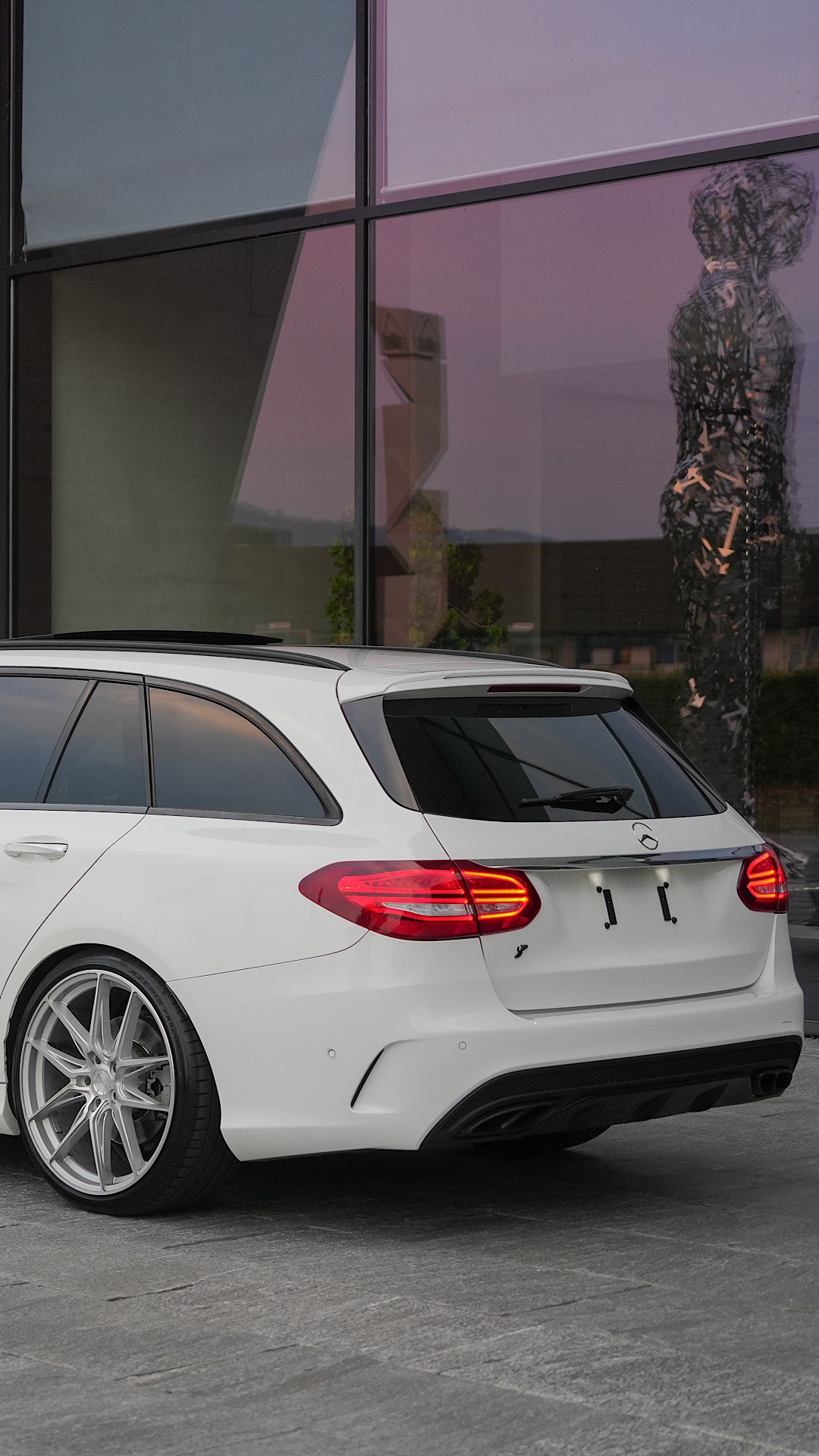 MERCEDES-BENZ C 43 AMG 4matic-image-1