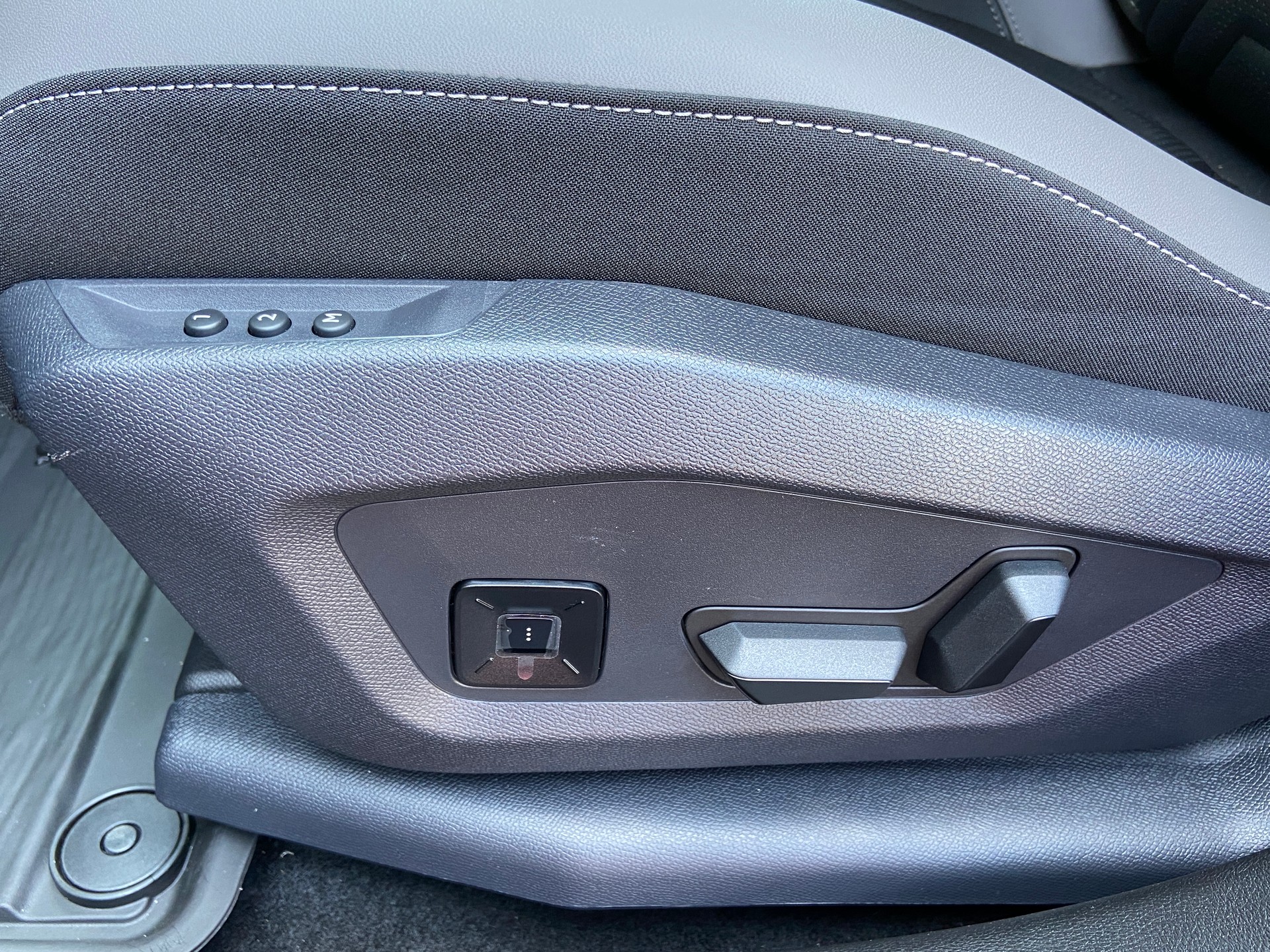 JEEP Compass 1.6 T PHEV Summit Premium Sky-image-8