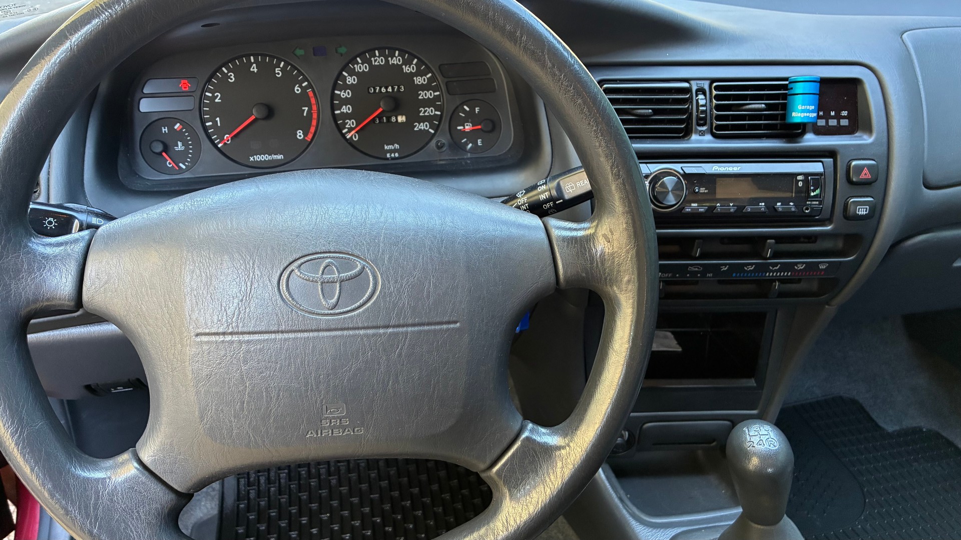 TOYOTA 1.8 4WD XLi-image-4