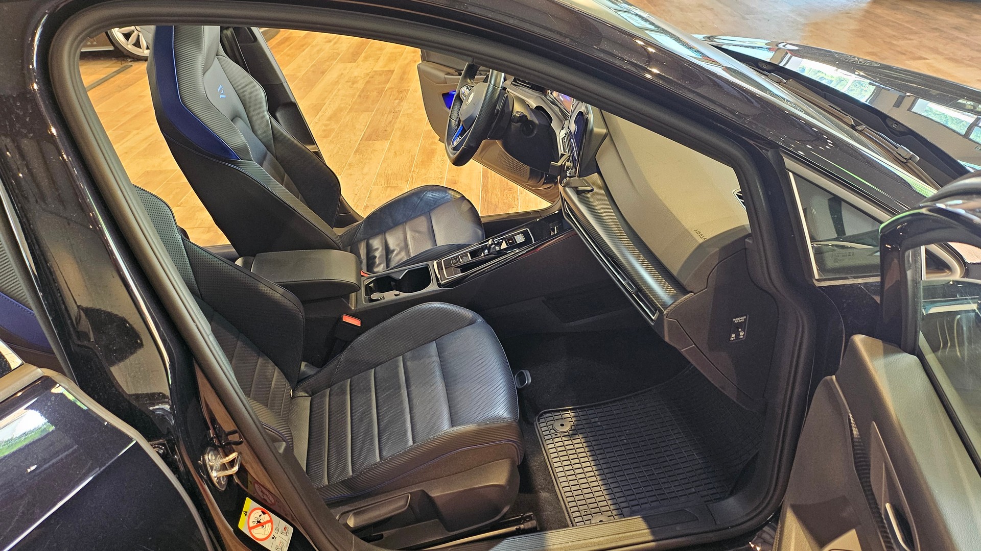 VW Golf 2.0 TSI R DSG 4Motion R 20 Years ABT Tuning 400PS Akrapovic-image-18