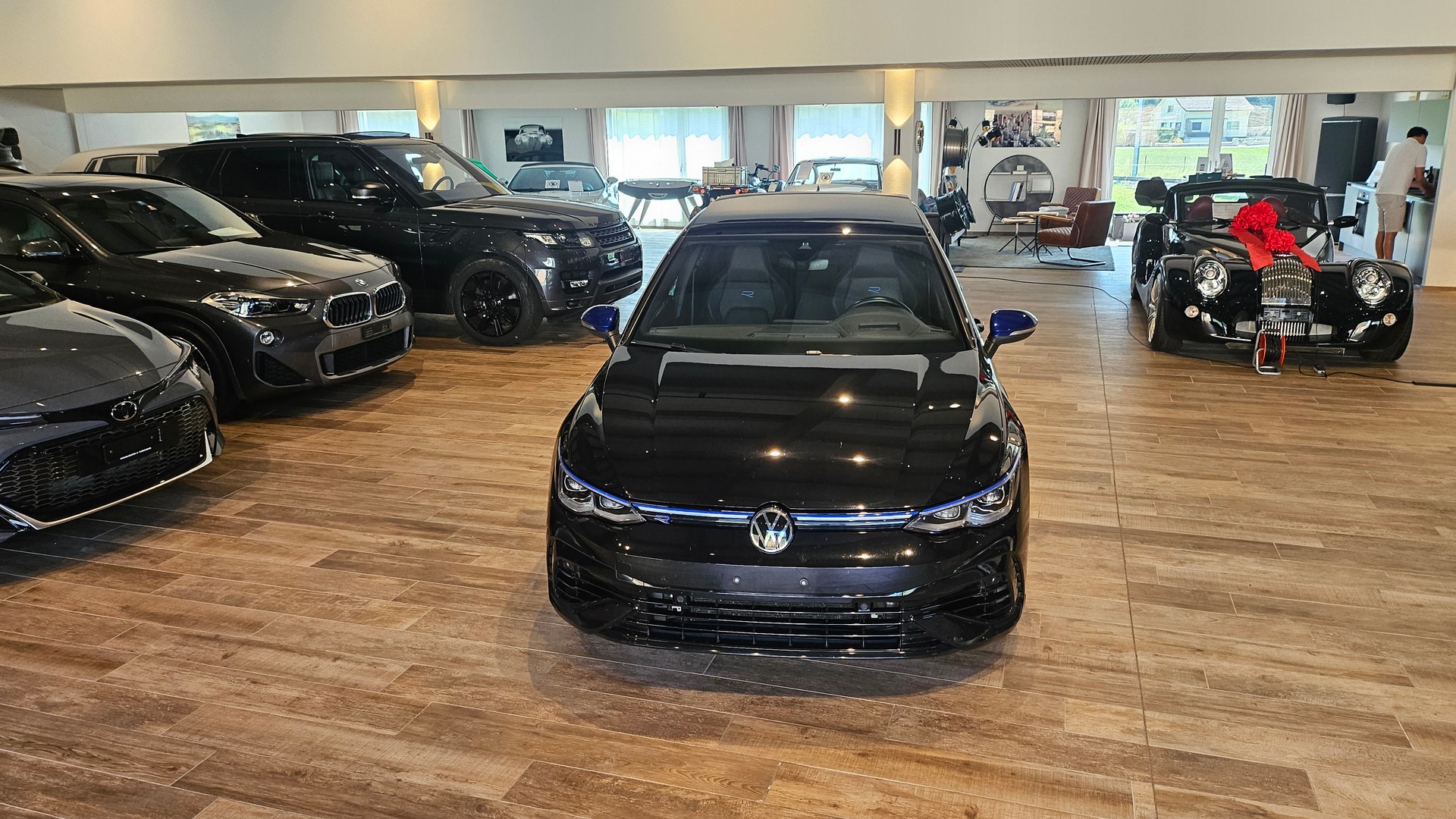 VW Golf 2.0 TSI R DSG 4Motion R 20 Years APT 400PS Akrapovic-showroom-element-3