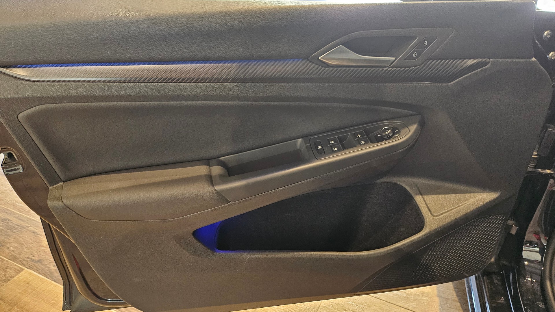 VW Golf 2.0 TSI R DSG 4Motion R 20 Years ABT Tuning 400PS Akrapovic-image-23