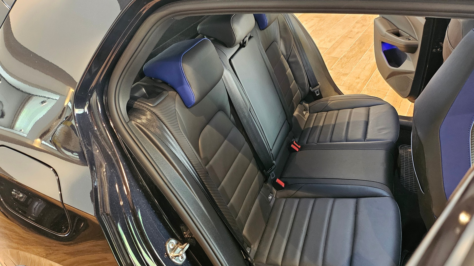 VW Golf 2.0 TSI R DSG 4Motion R 20 Years ABT Tuning 400PS Akrapovic-image-20