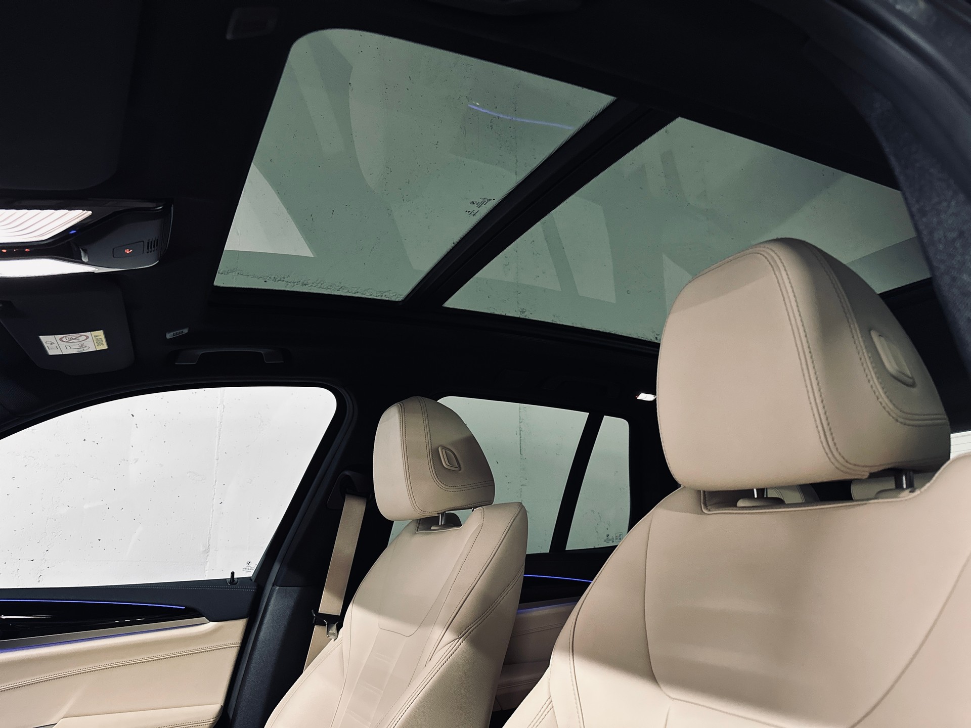 BMW X3 20d x-Drive Luxury Line-image-10