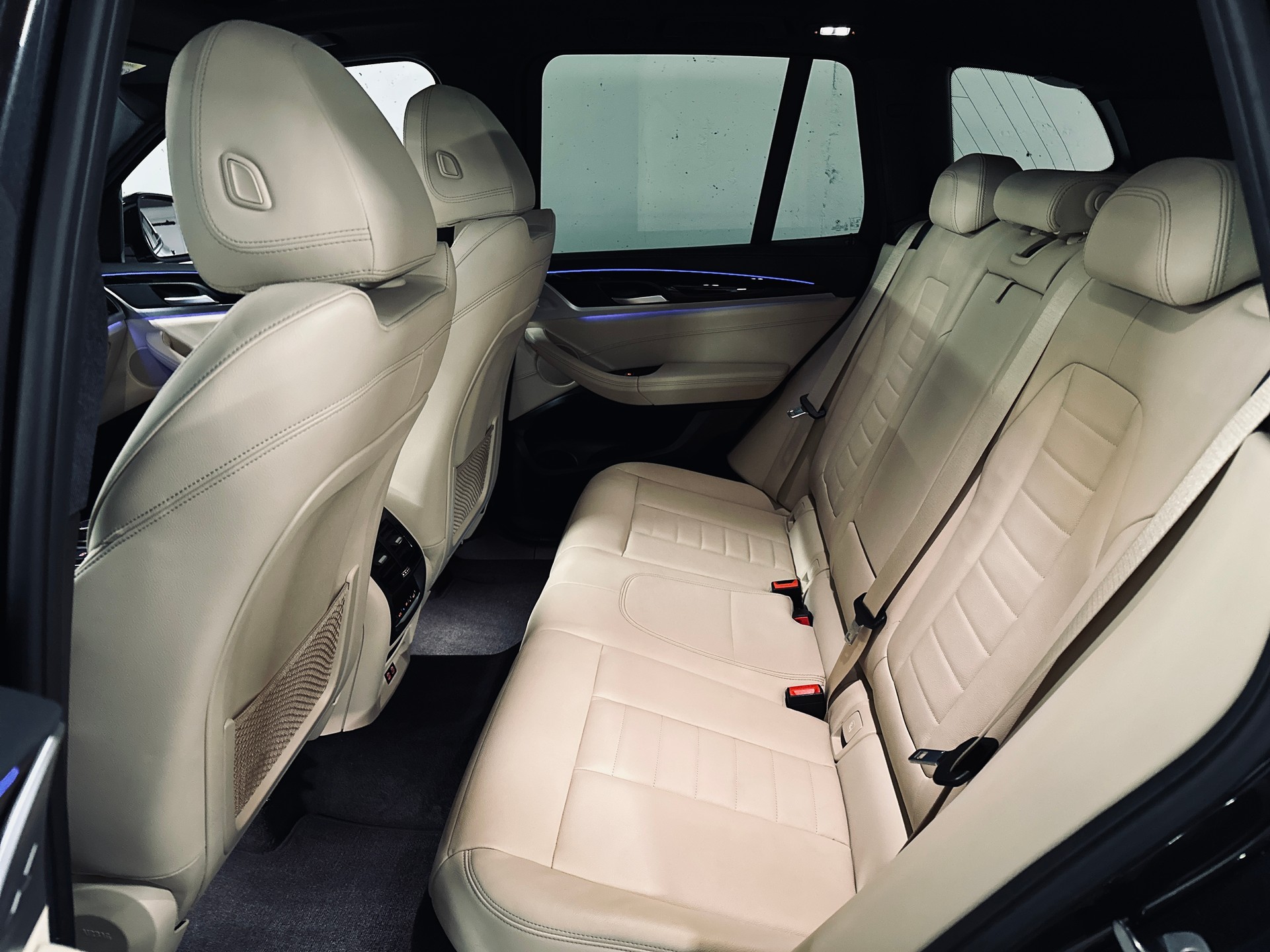 BMW X3 20d x-Drive Luxury Line-image-7
