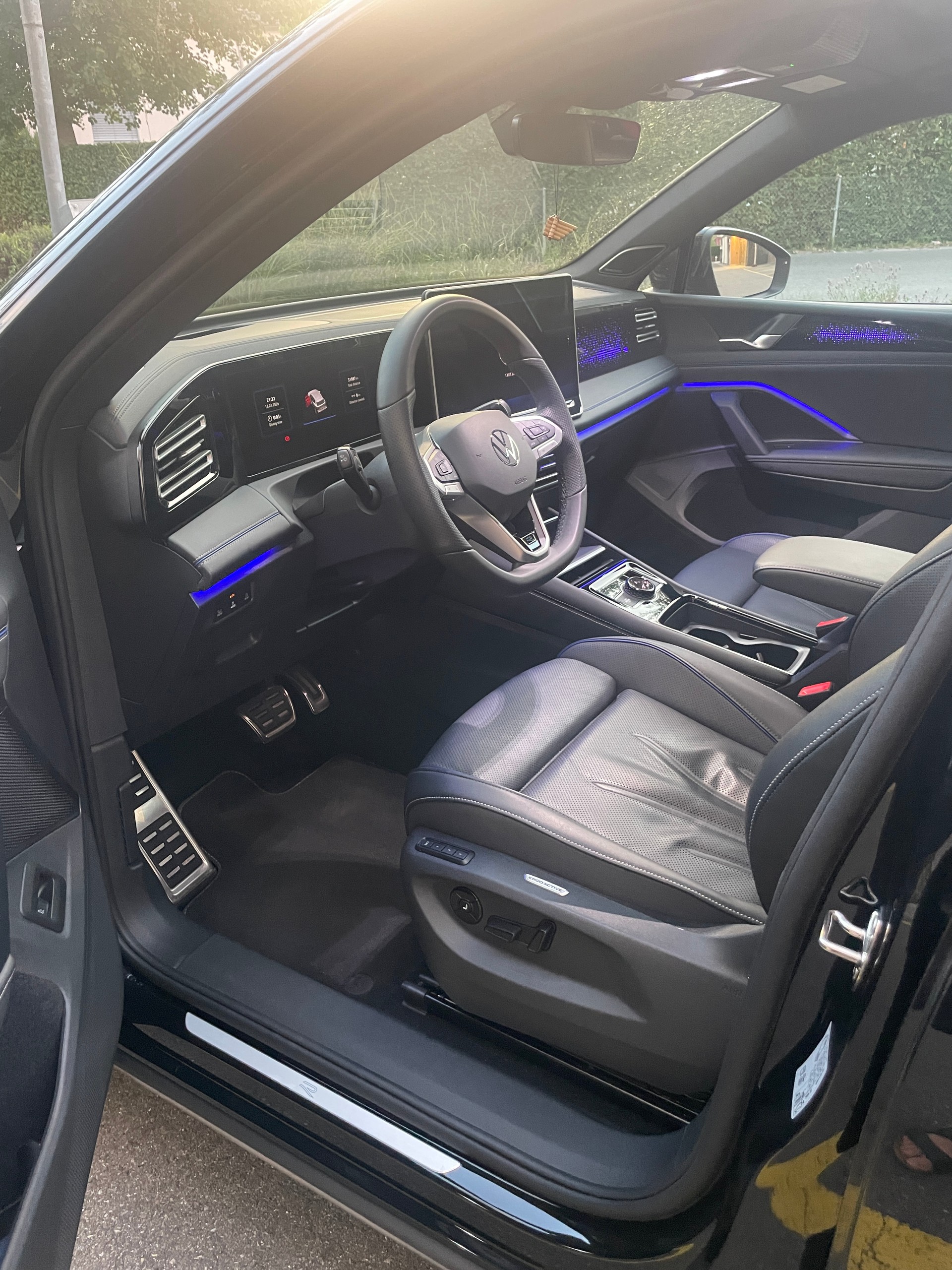 VW 2.0 TDI SCR R-Line DSG 4motion-image-4