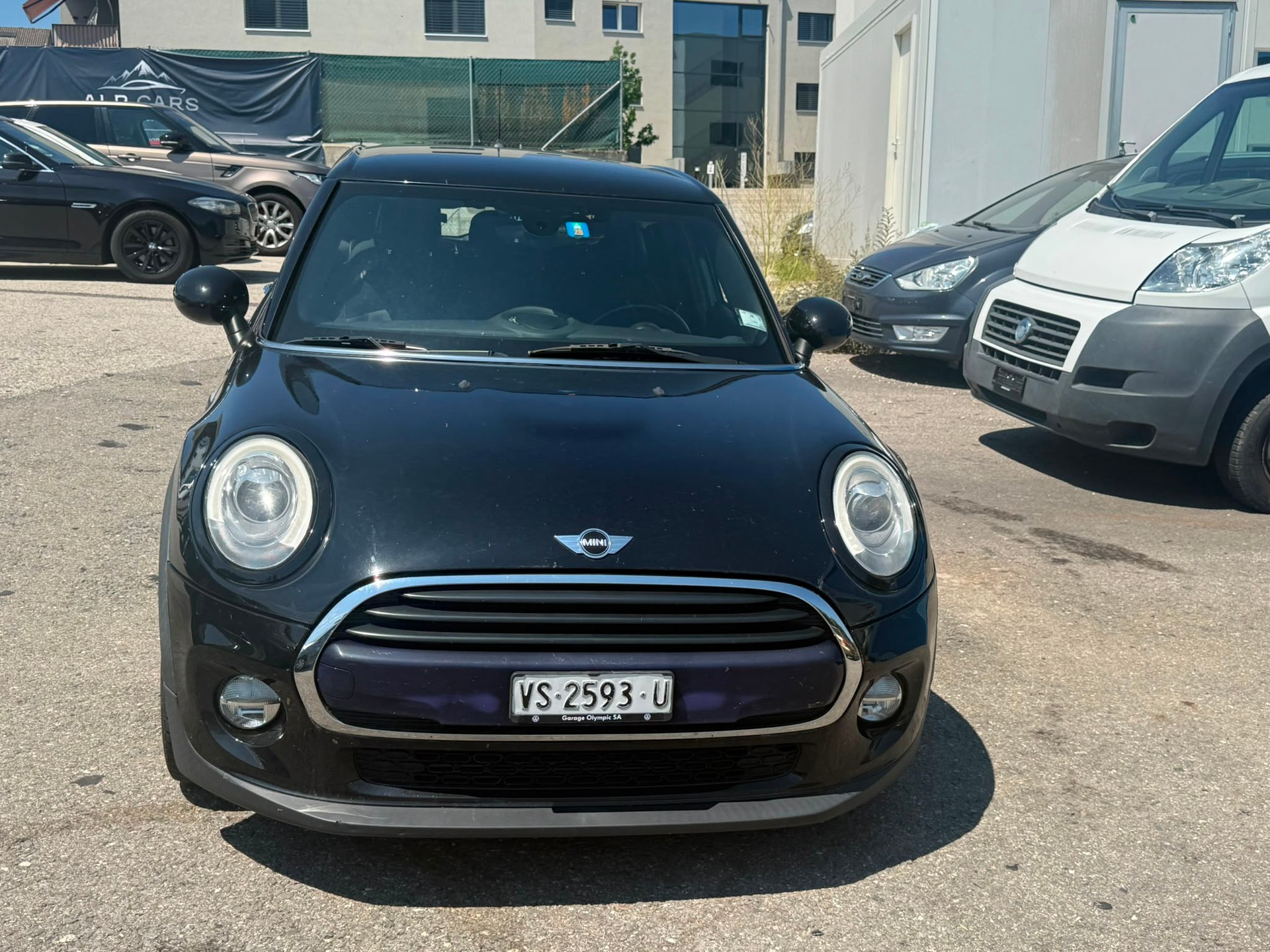 MINI Cooper Steptronic-image-2