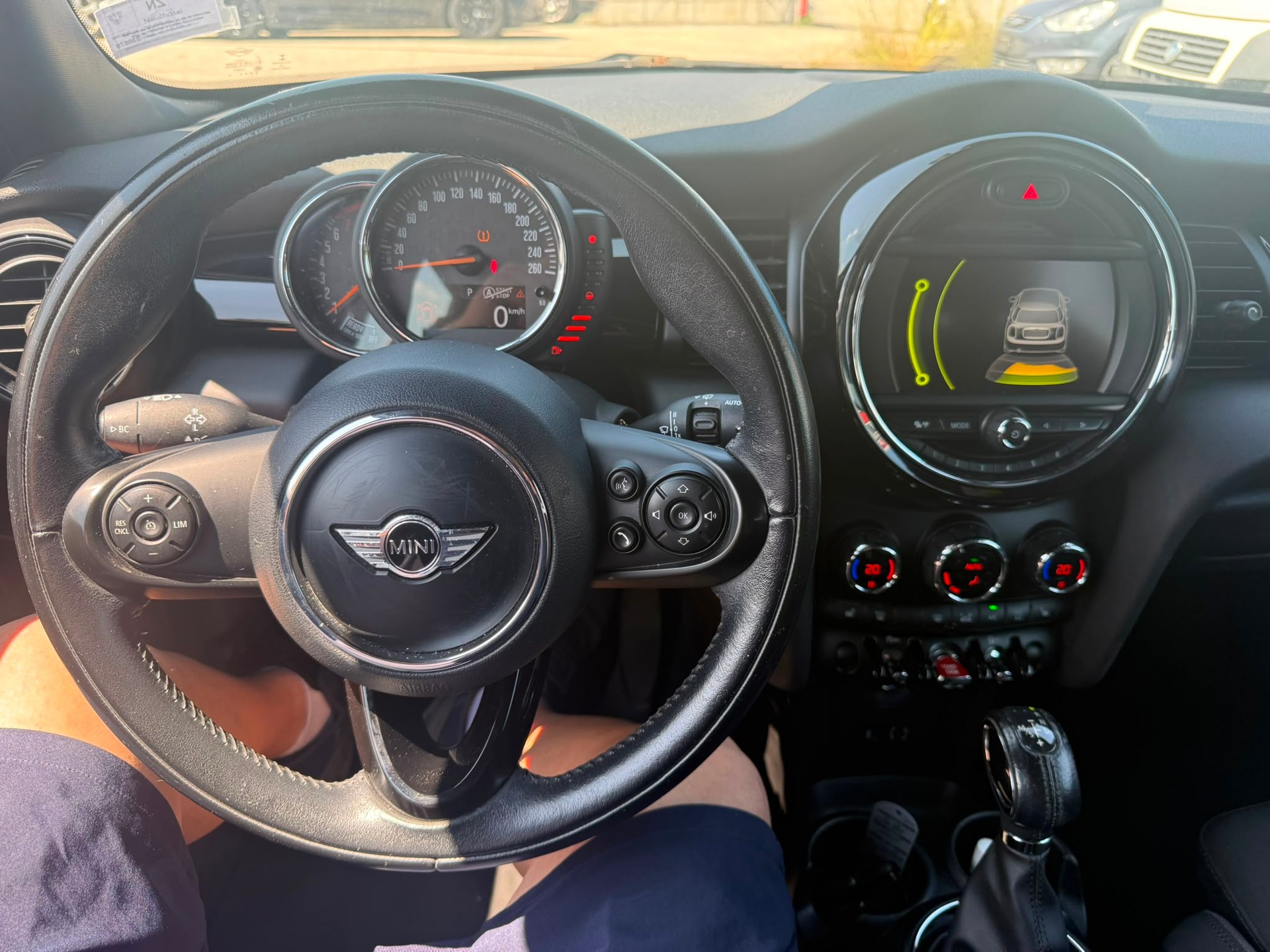MINI Cooper Steptronic-image-9