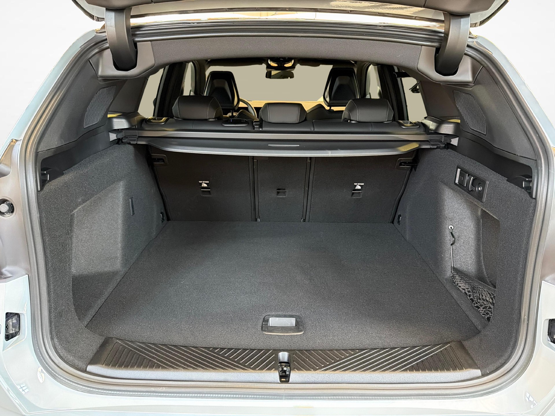 BMW X3 M50i-image-21