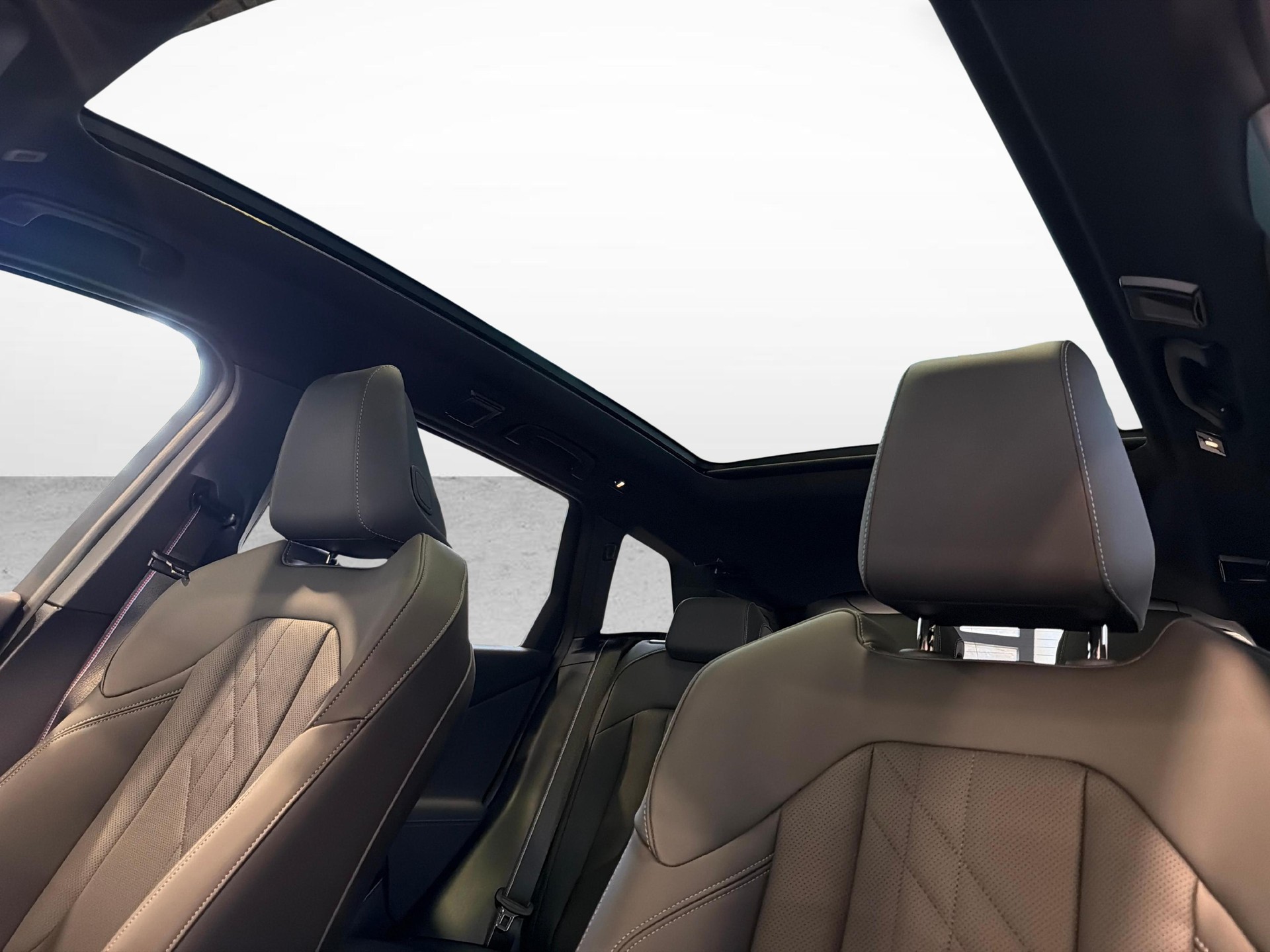 BMW X3 M50i-image-18