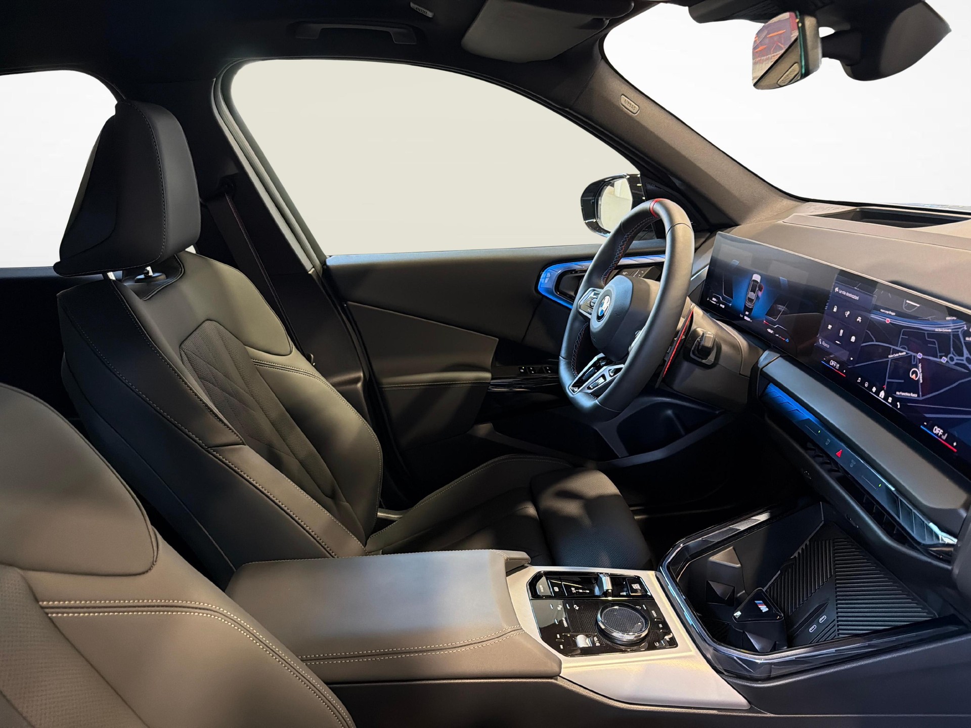 BMW X3 M50i-image-17