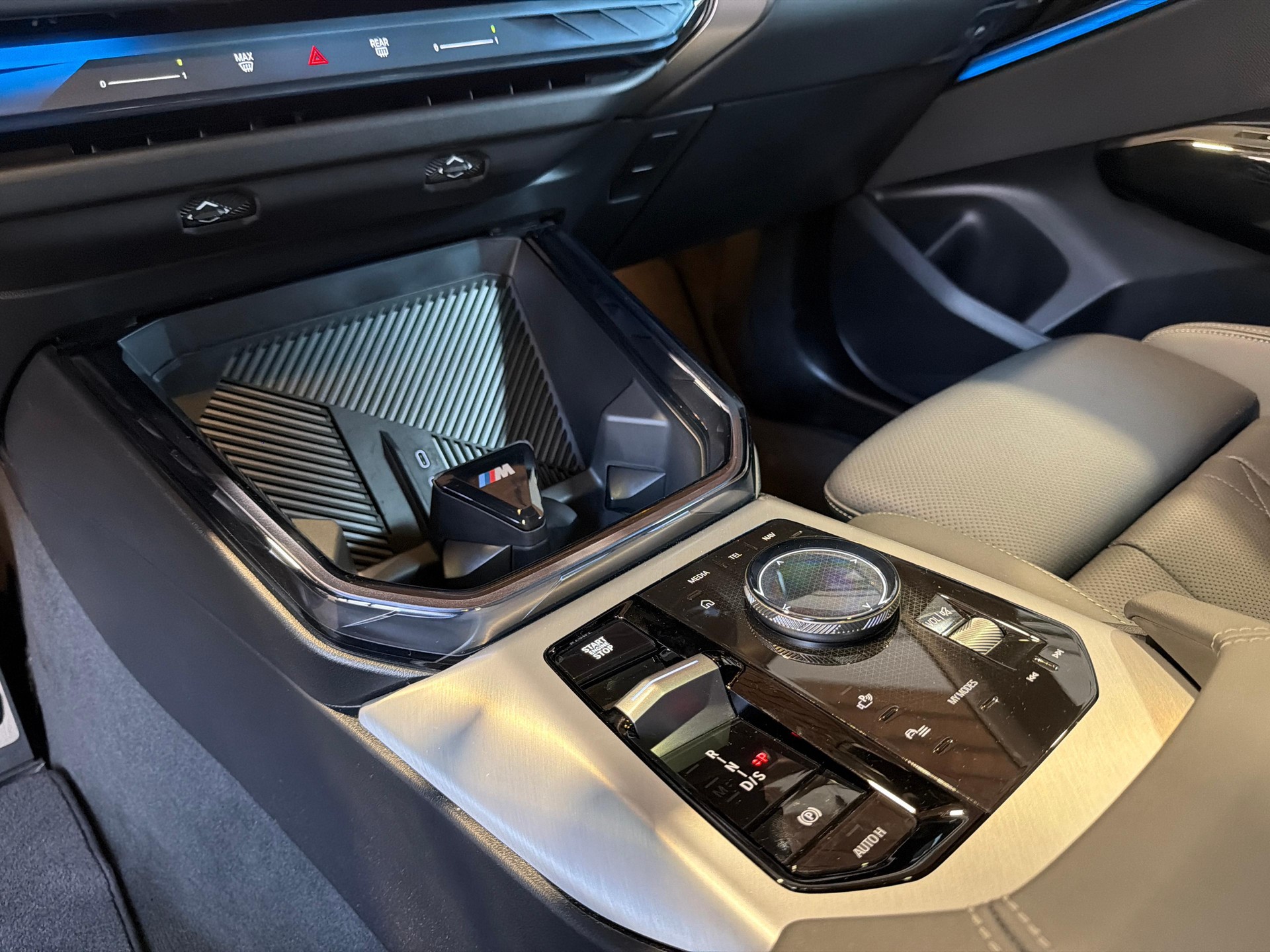 BMW X3 M50i-image-15