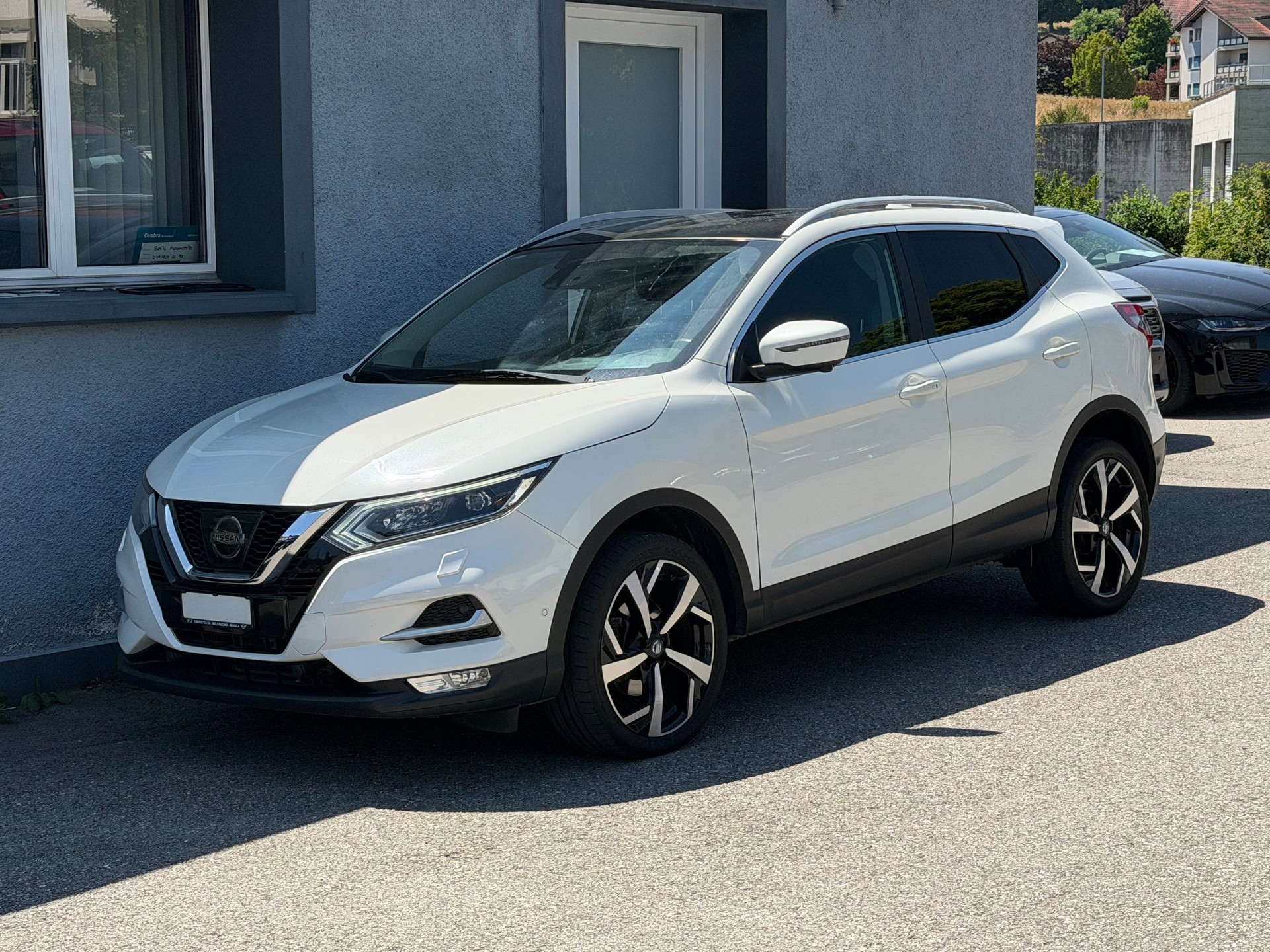 NISSAN Qashqai 1.6 dCi tekna Xtronic CVT-image-0