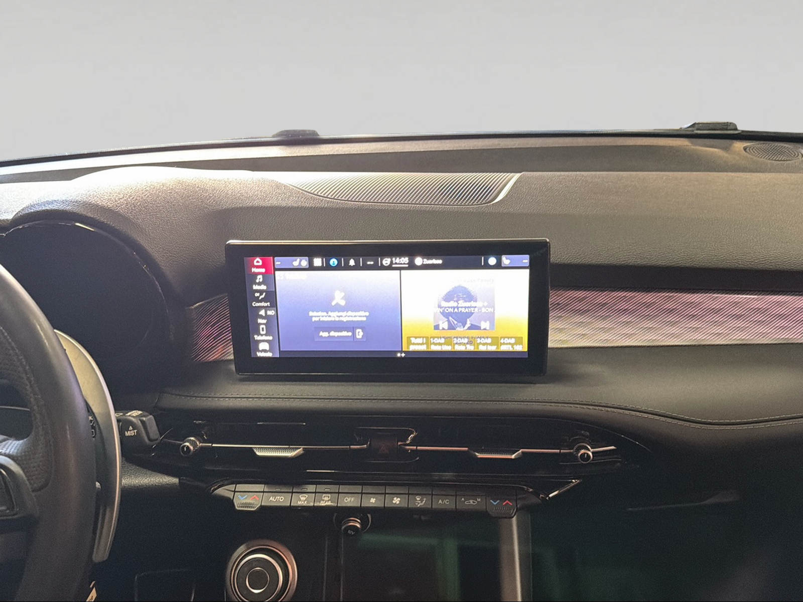 ALFA ROMEO Tonale 1.5 48V Hybrid Speciale Pack Plus-image-8