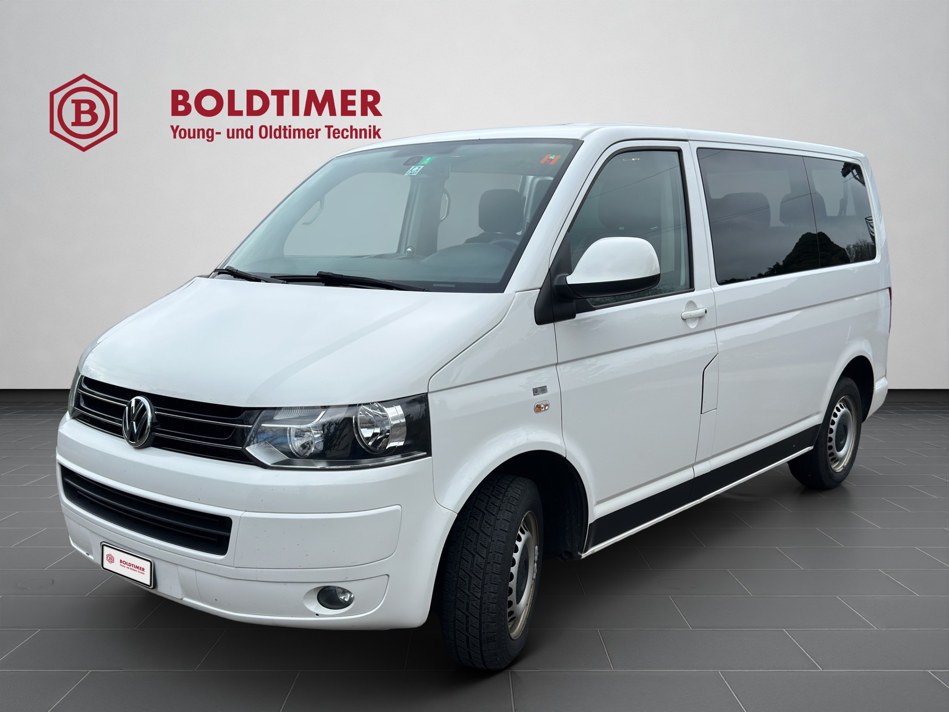 VW T5 Caravelle Comfortline 2.0 TDI CR DSG-image-1