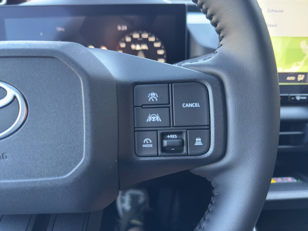 TOYOTA RAV-4 2.5 Plug-In-Hybrid Style-image-8