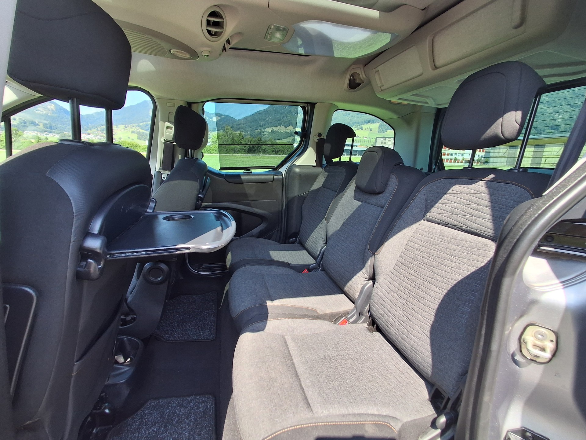 CITROEN Berlingo 1.6 BlueHDi Feel ETG6-image-9