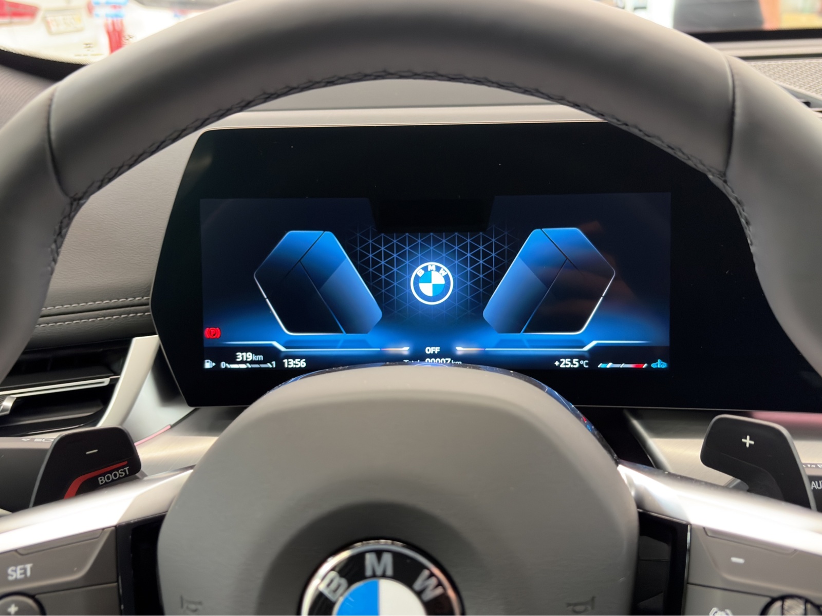 BMW X1 23i xDrive paddles-image-11