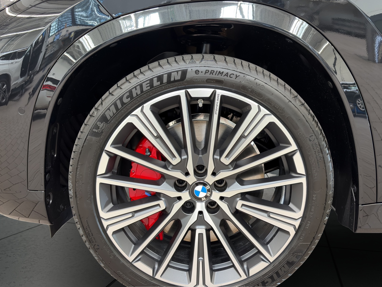 BMW X1 23i xDrive paddles-image-8