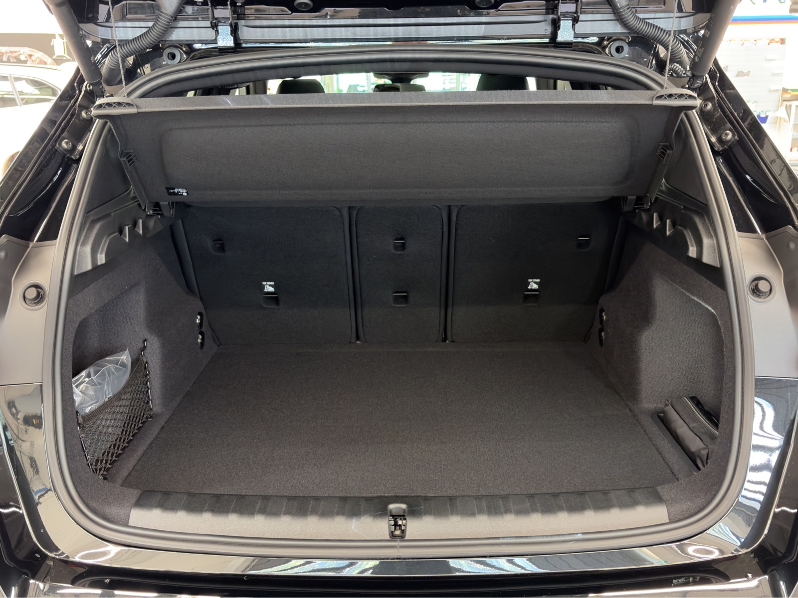 BMW X1 23i xDrive paddles-image-18