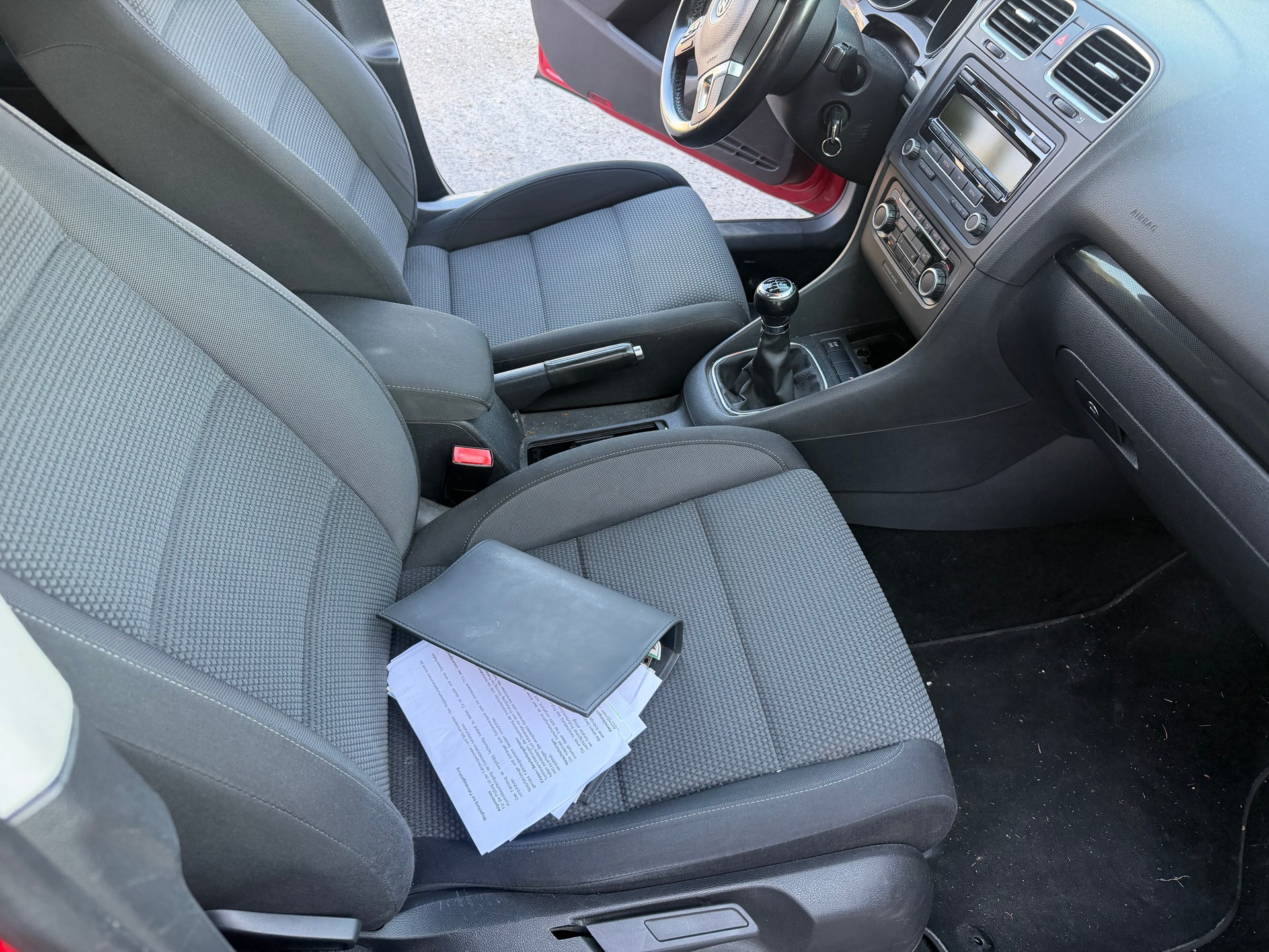 VW Golf 2.0 TDI Comfortline 4Motion-image-9