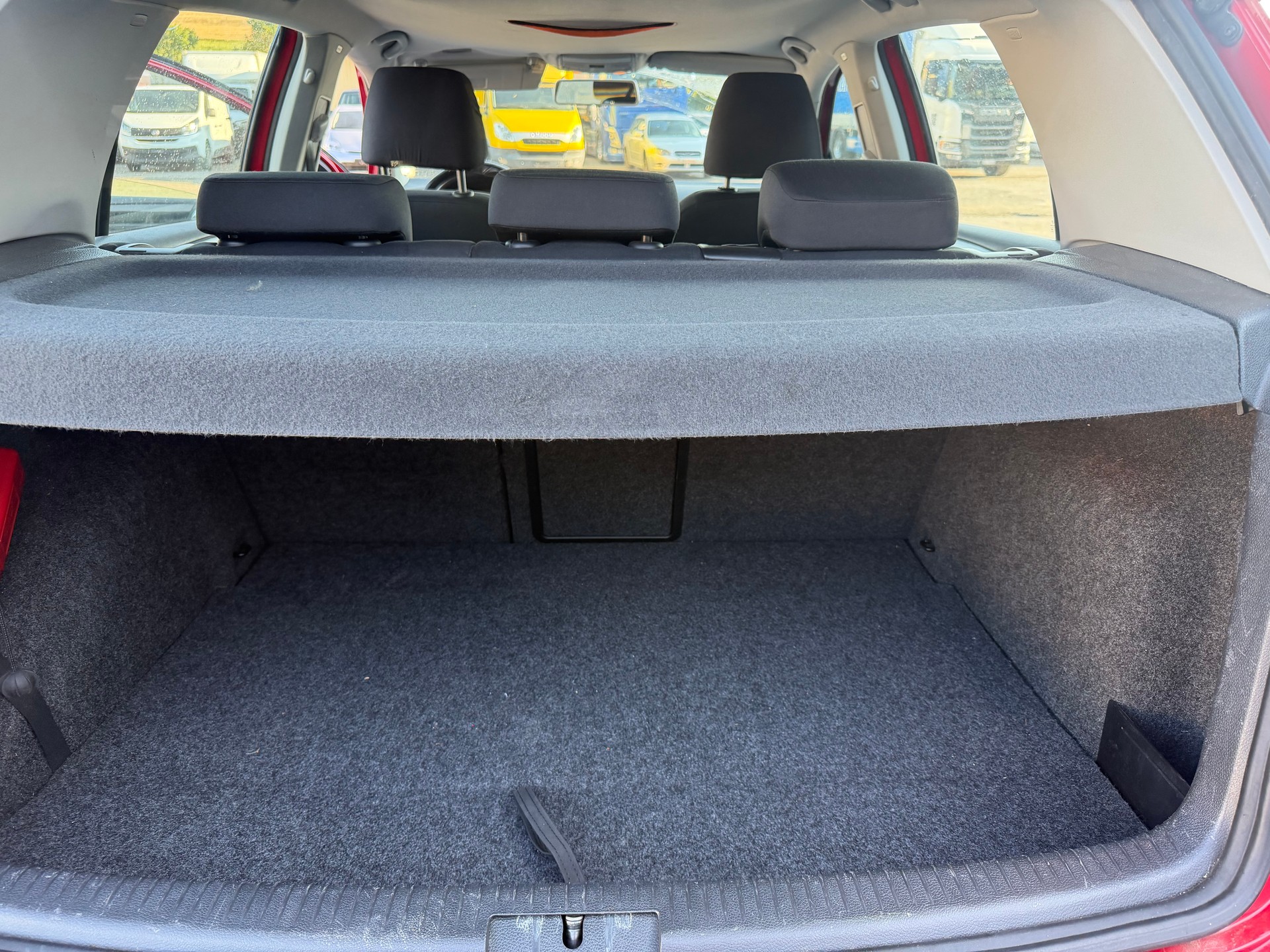 VW Golf 2.0 TDI Comfortline 4Motion-image-7