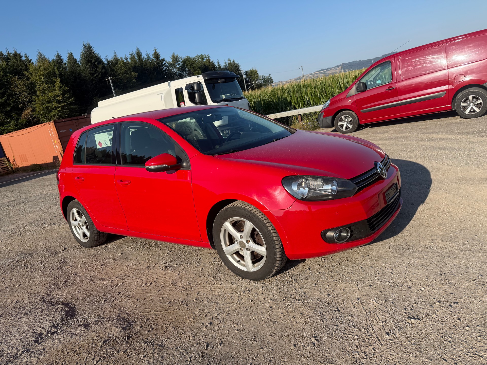 VW Golf 2.0 TDI Comfortline 4Motion-image-2