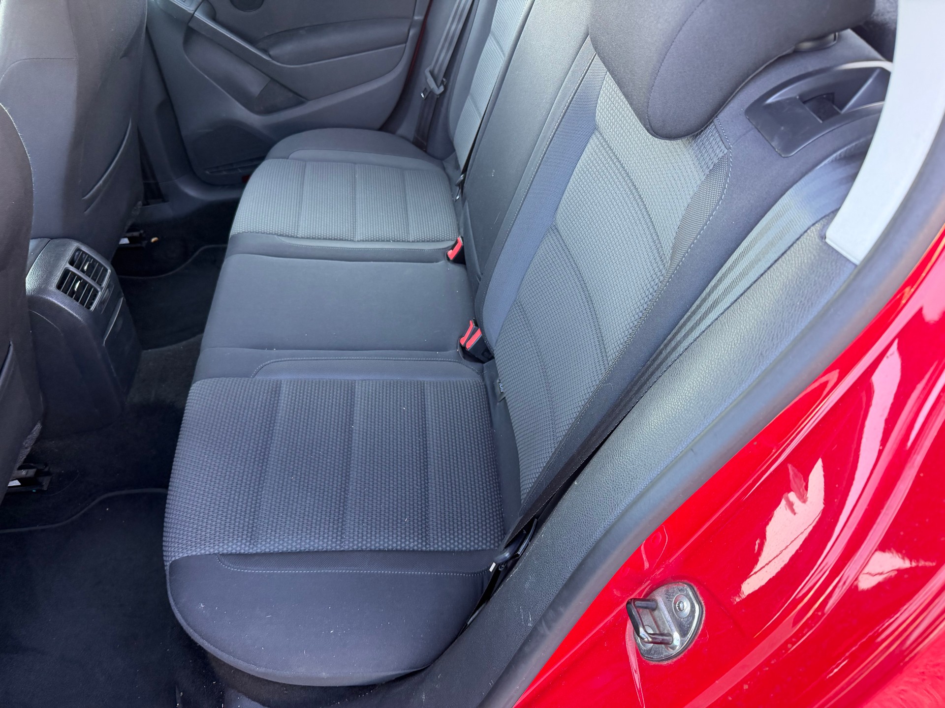 VW Golf 2.0 TDI Comfortline 4Motion-image-8