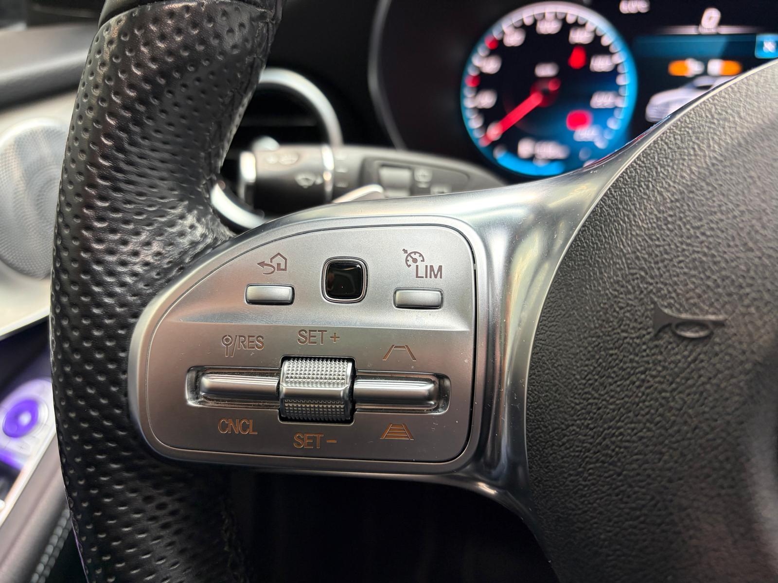MERCEDES-BENZ GLC 250 d AMG Line 4Matic 9G-Tronic - Toit ouvrant - Caméra 360-image-19