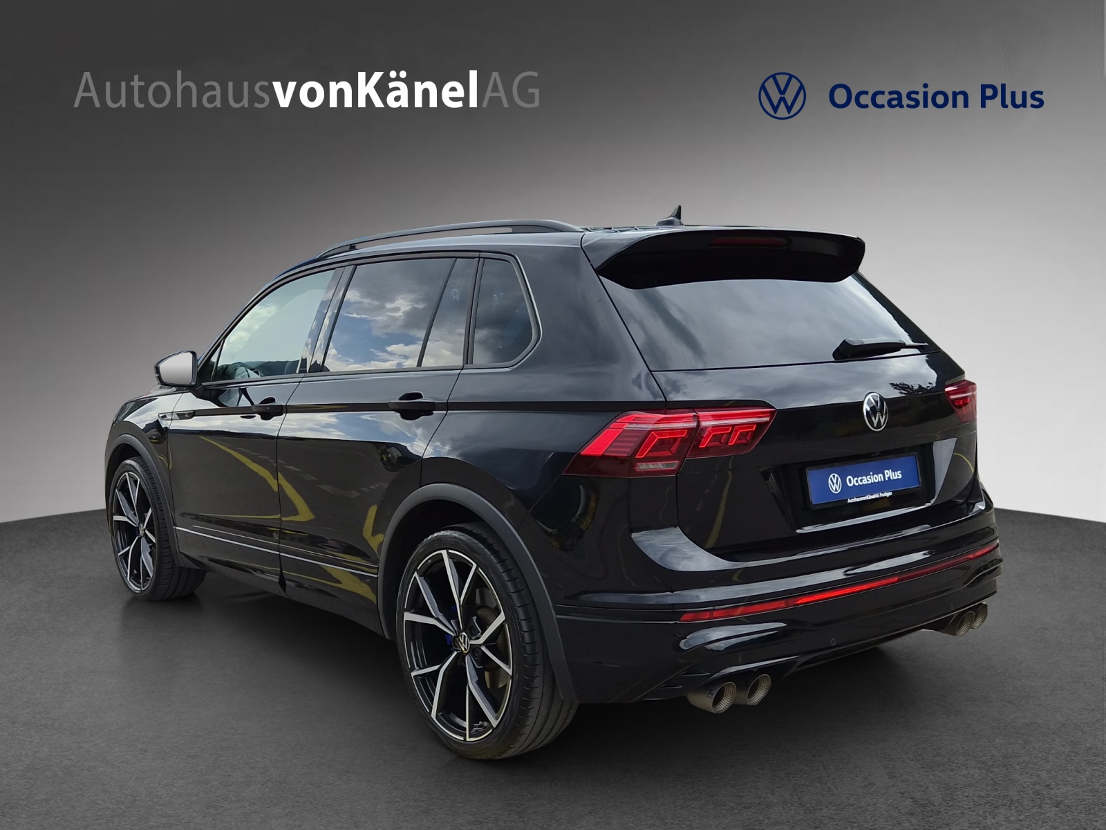VW Tiguan 2.0TSI R 4Motion DSG-image-2
