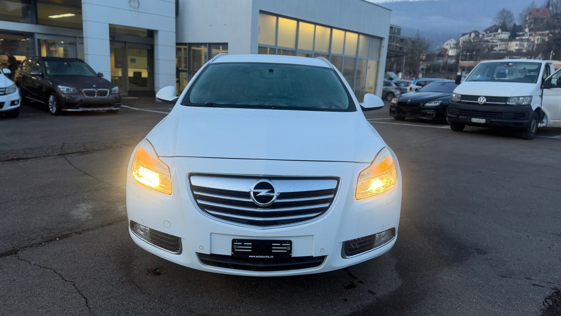 OPEL Insignia ST 2.0 Turbo Cosmo 4WD Aut.-image-1