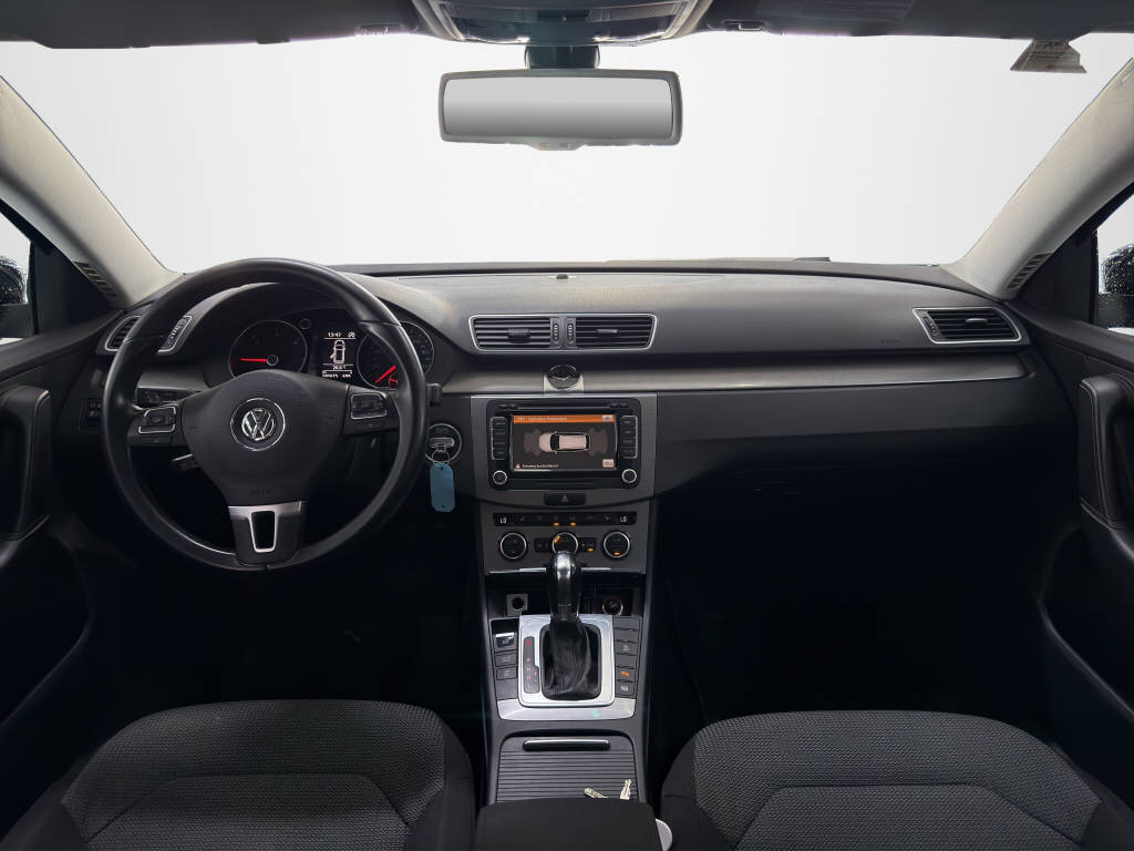 VW Passat Variant 2.0 TDI 170 BlueMT Comfl.-image-12