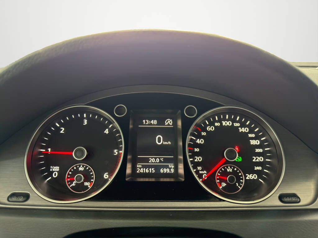 VW Passat Variant 2.0 TDI 170 BlueMT Comfl.-image-10