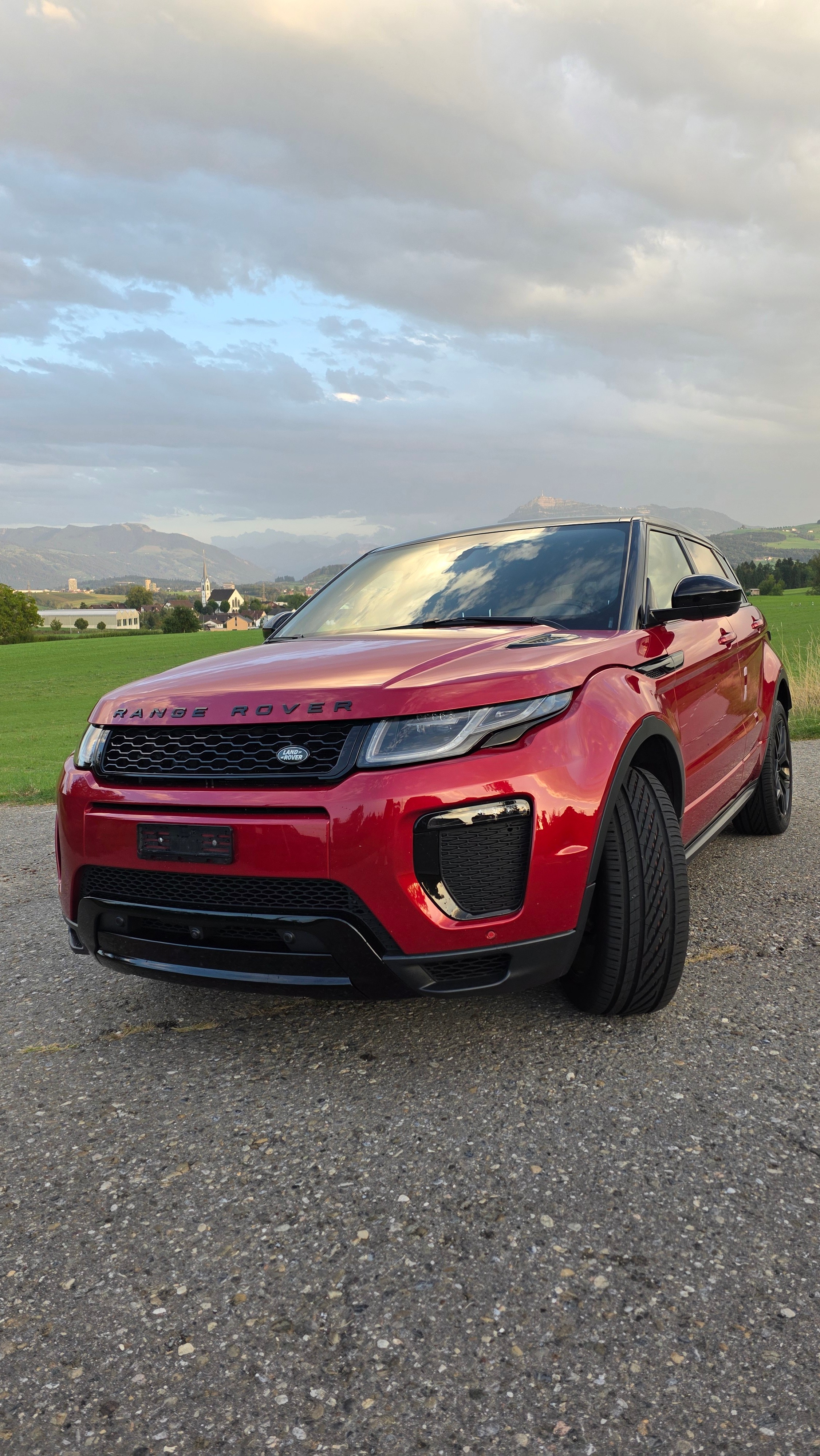 LAND ROVER 2.0 TD4 HSE Dynamic — slika 1