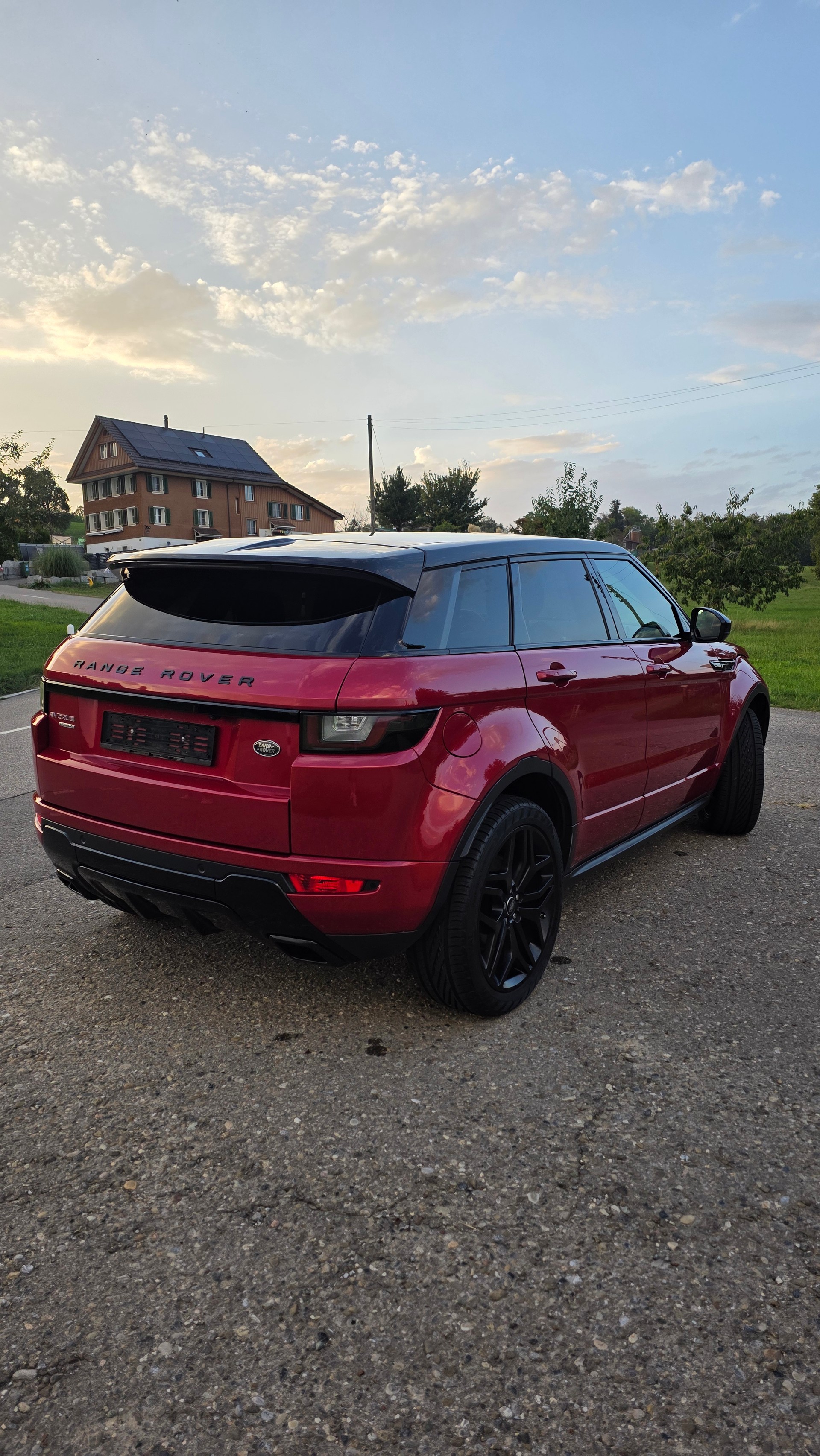 LAND ROVER 2.0 TD4 HSE Dynamic-image-2