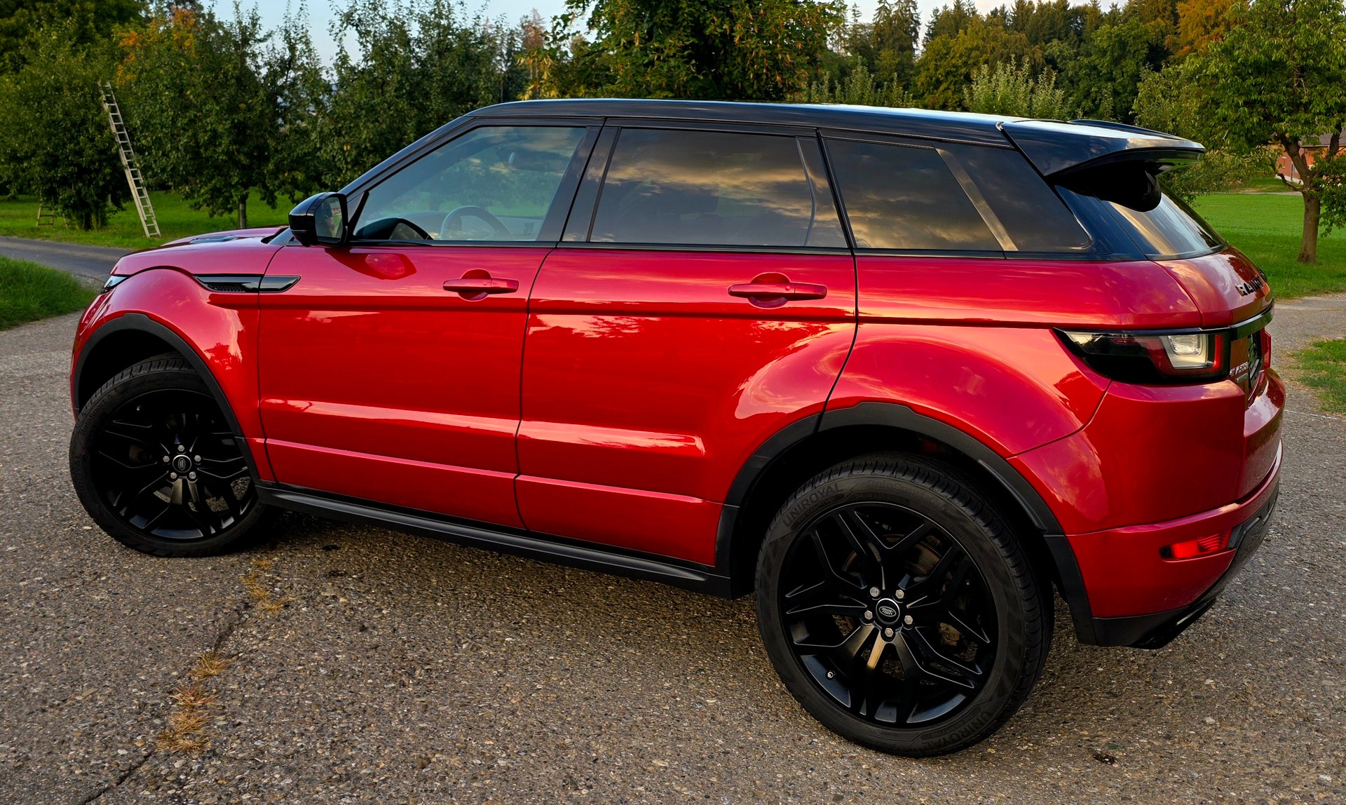 LAND ROVER 2.0 TD4 HSE Dynamic-image-1