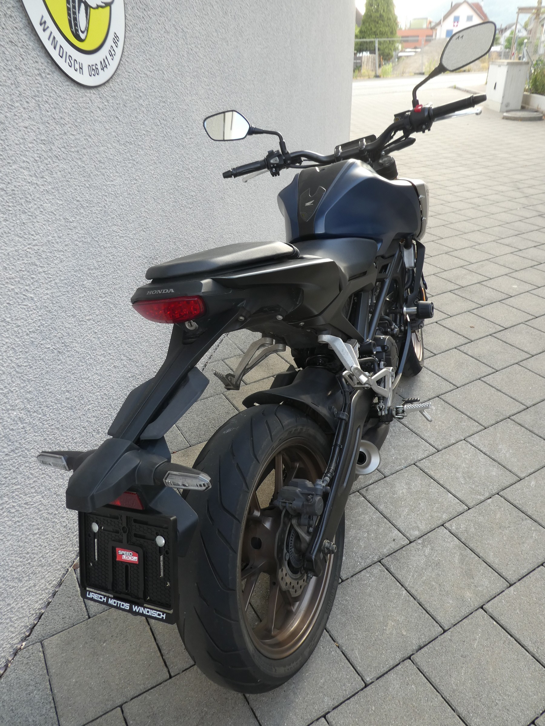 HONDA CB 125 R-showroom-element-3