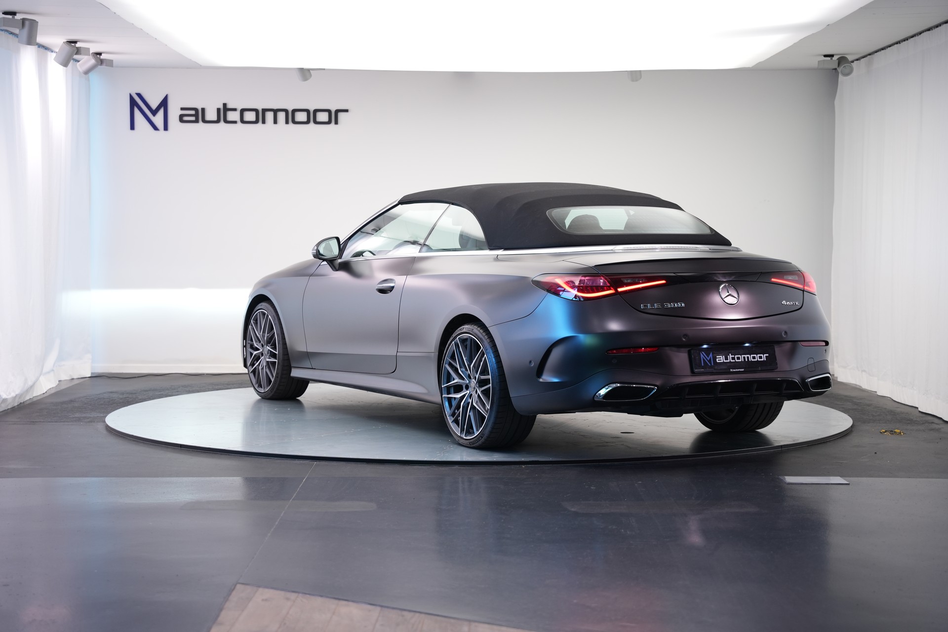 MERCEDES-BENZ CLE 300 Cabrio 4Matic 9G-Tronic-image-12