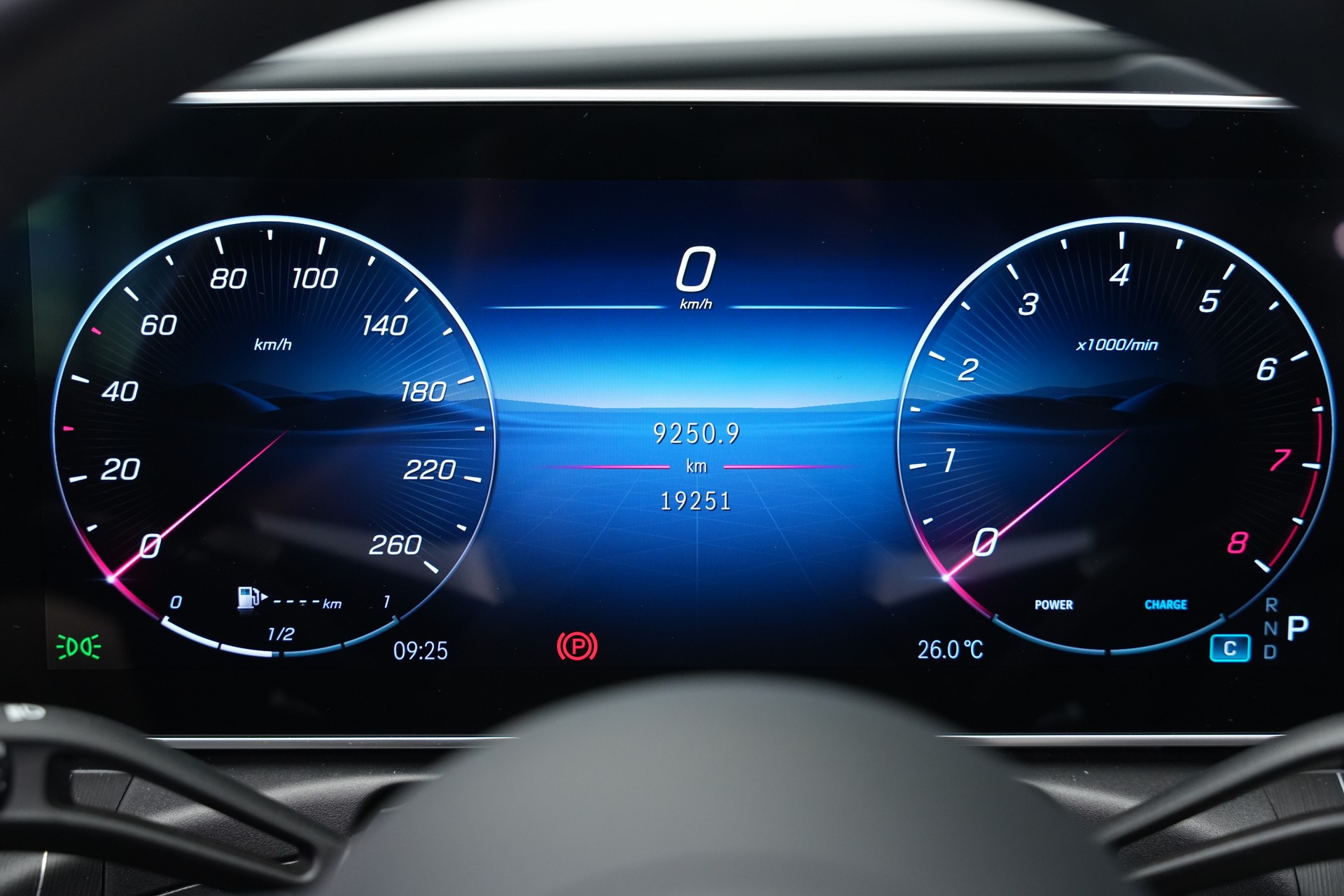 MERCEDES-BENZ CLE 300 Cabrio 4Matic 9G-Tronic-image-35