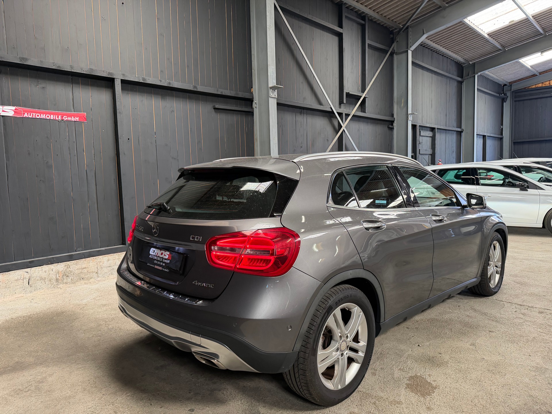 MERCEDES-BENZ GLA 220 CDI Style 4Matic 7G-DCT-image-4