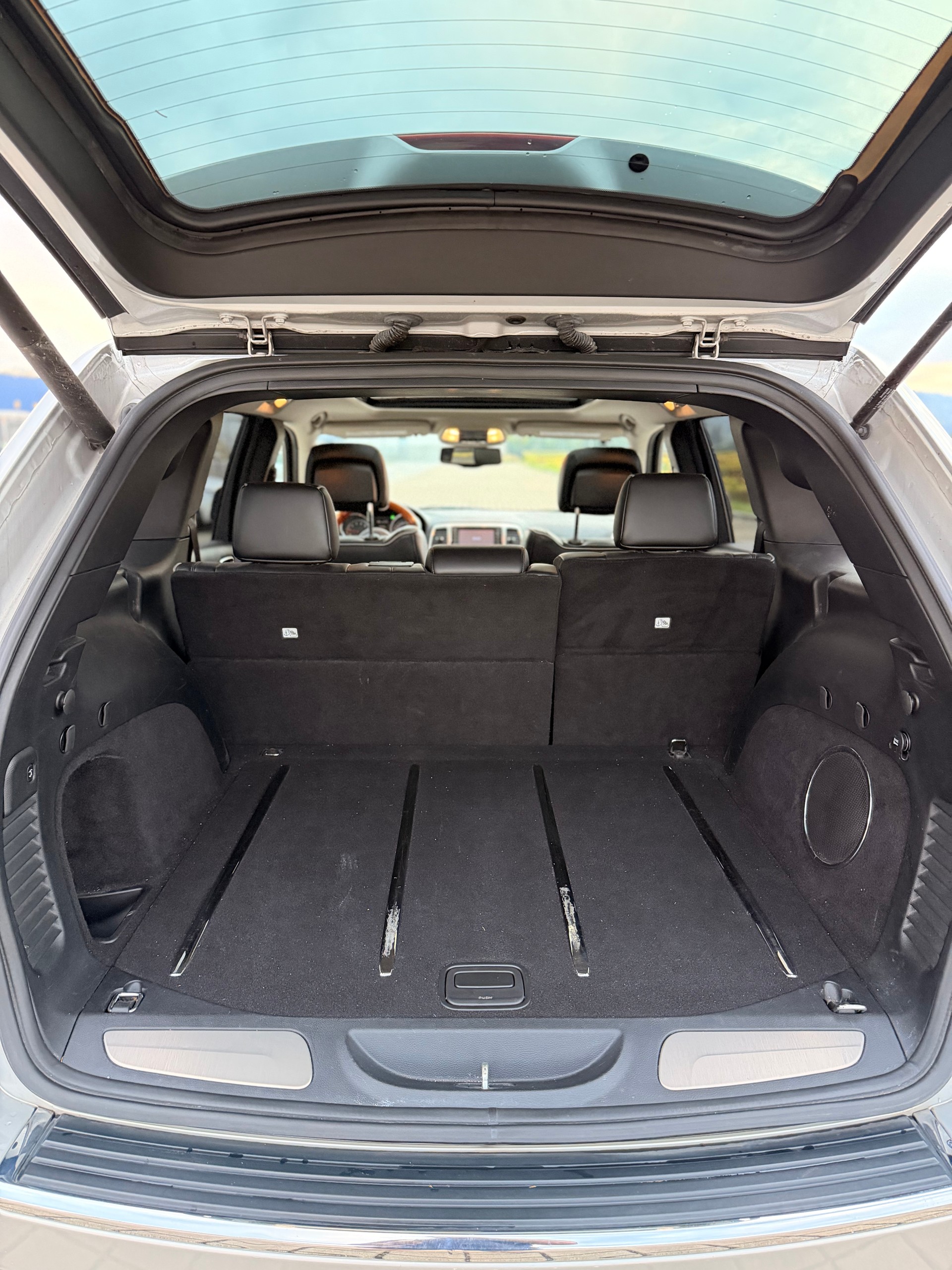 JEEP Grand Cherokee 3.6 V6 Overland Automatic-image-30