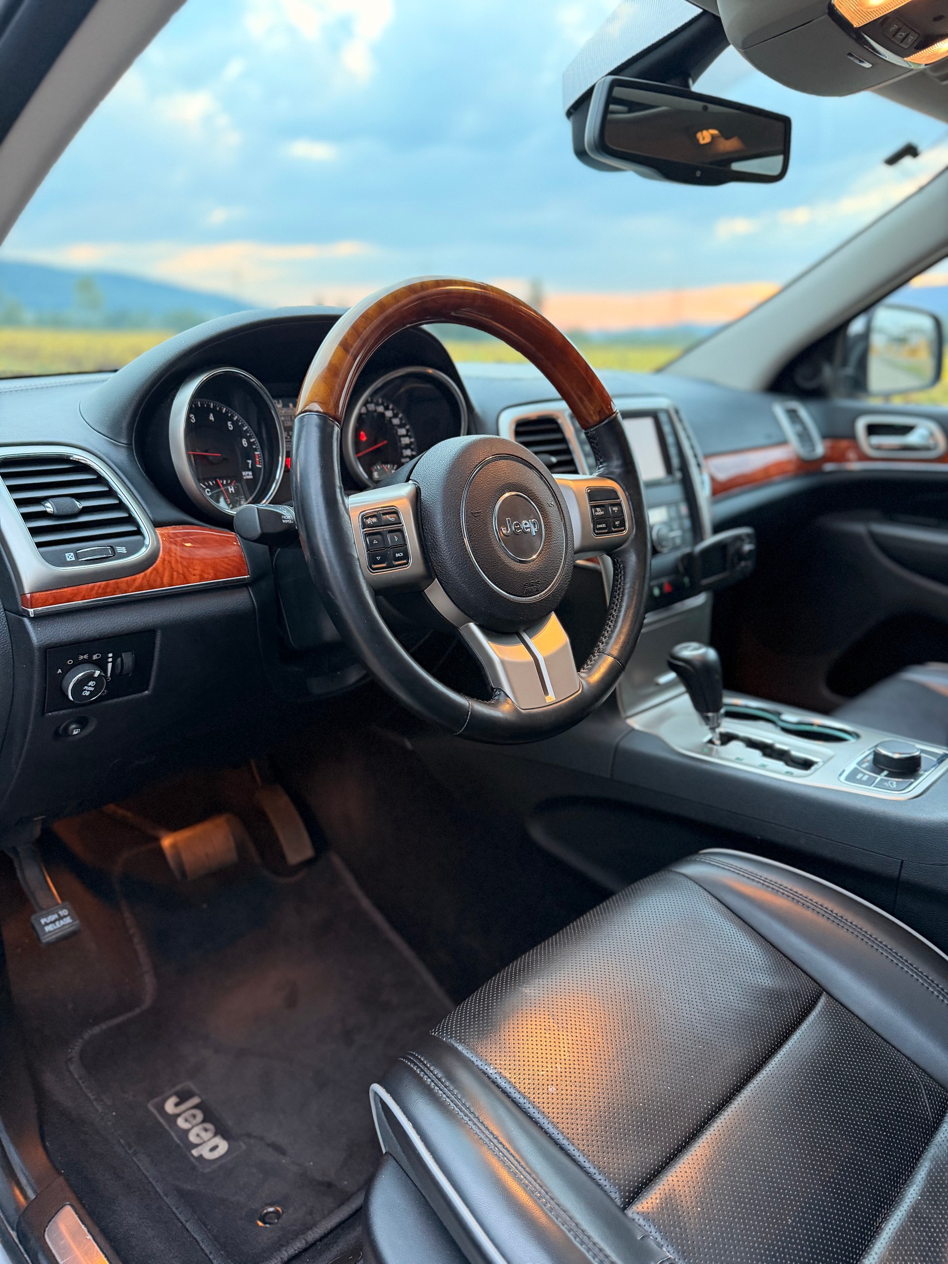 JEEP Grand Cherokee 3.6 V6 Overland Automatic-image-17