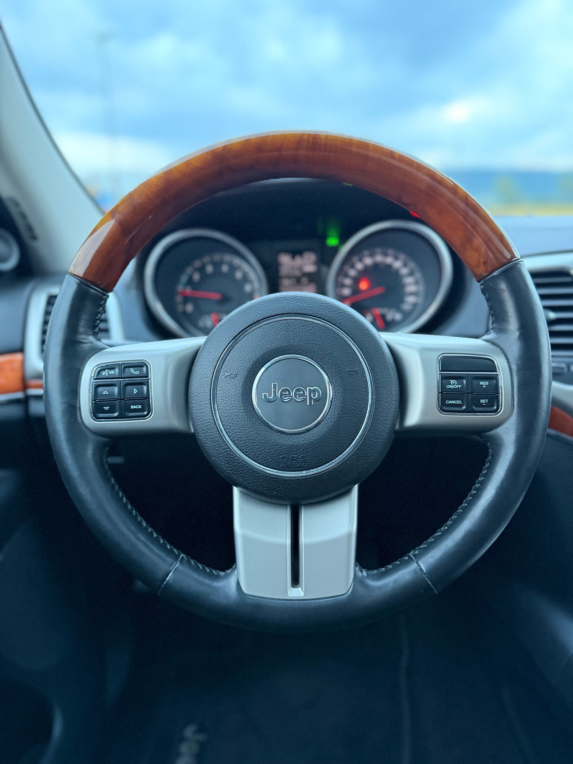 JEEP Grand Cherokee 3.6 V6 Overland Automatic-image-18