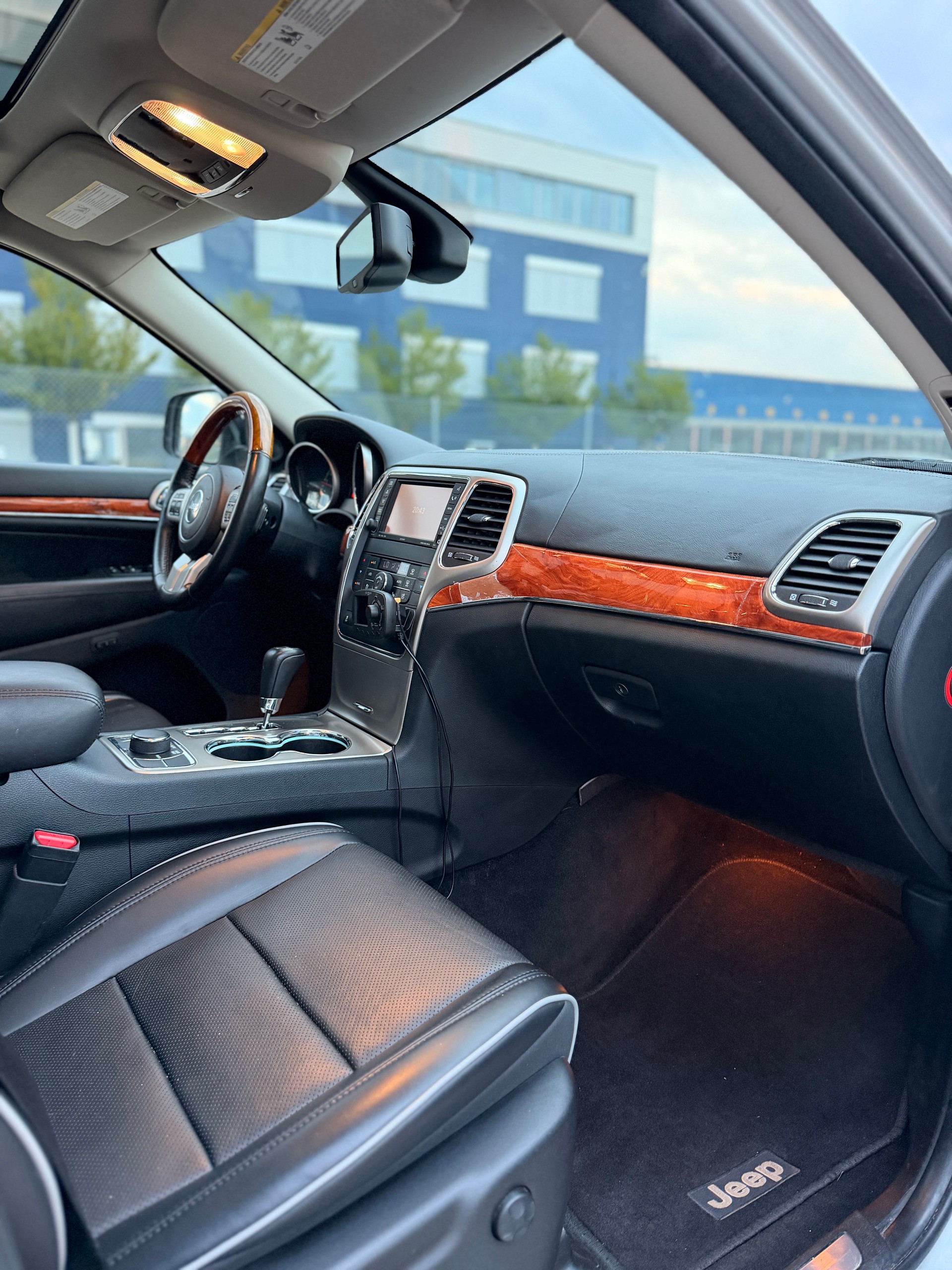 JEEP Grand Cherokee 3.6 V6 Overland Automatic-image-25