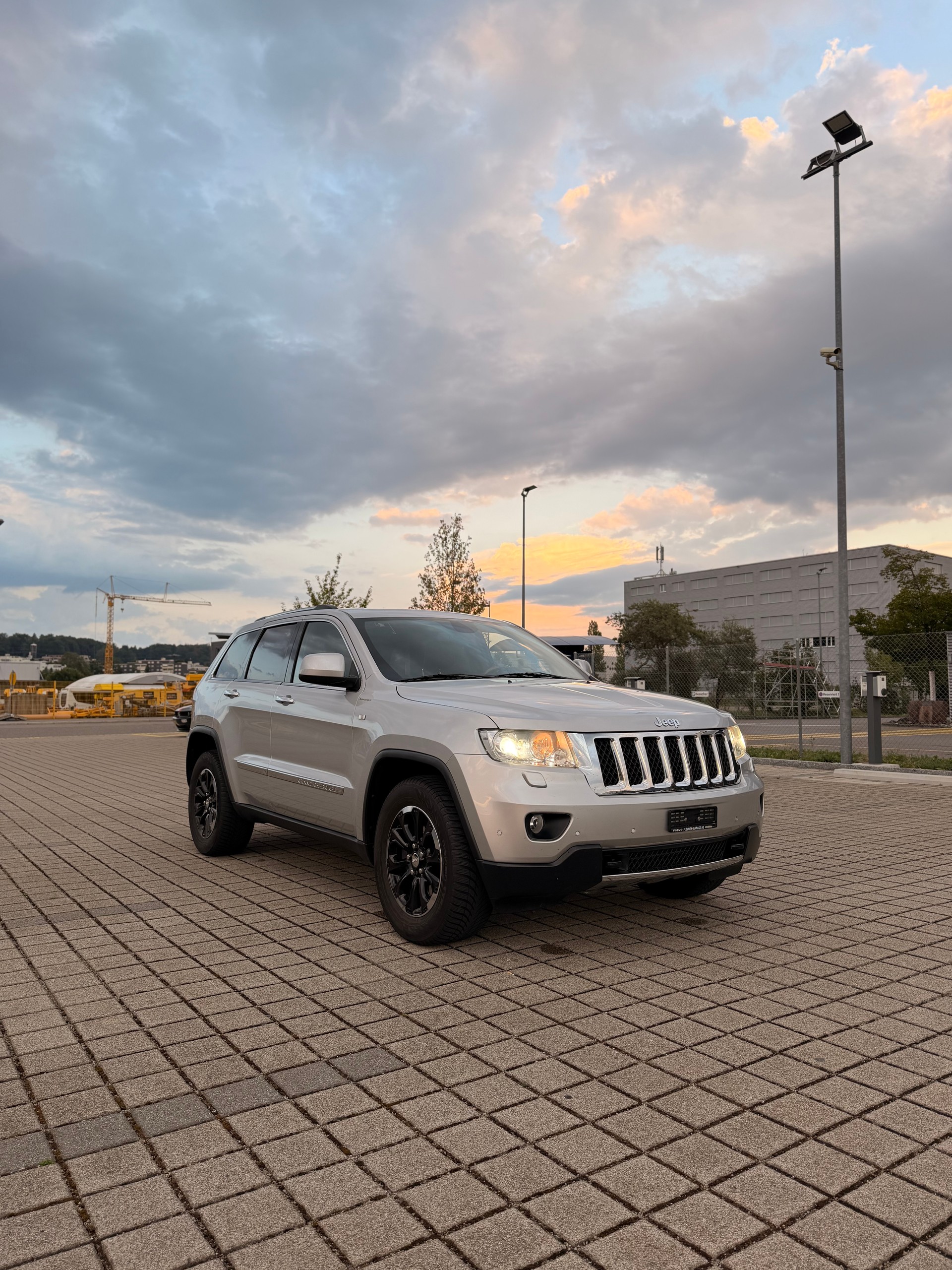 JEEP Grand Cherokee 3.6 V6 Overland Automatic-image-4