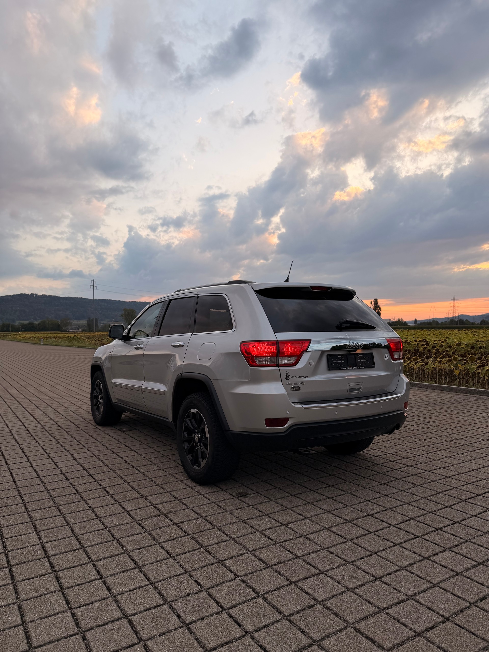 JEEP Grand Cherokee 3.6 V6 Overland Automatic-image-11