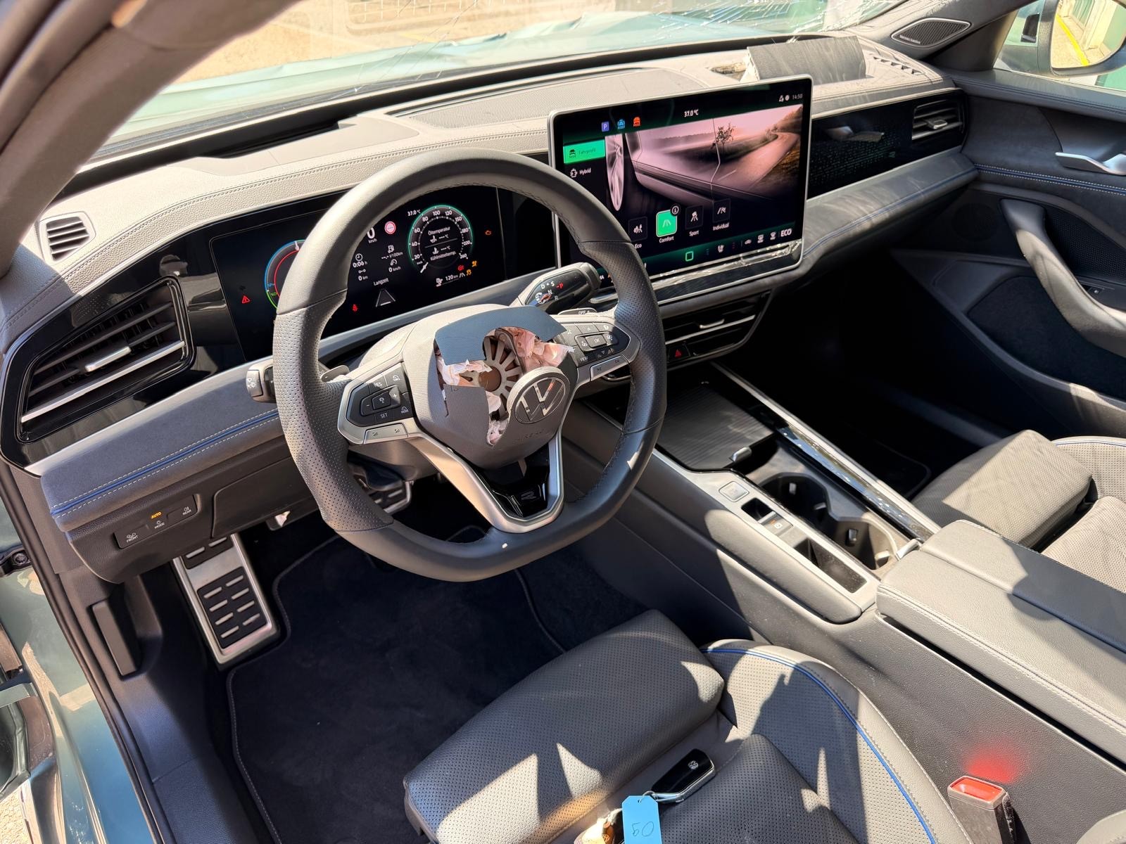 VW Passat Variant 1.5 TSI evo2 Plug-In- Hybrid R-Line DSG-image-8