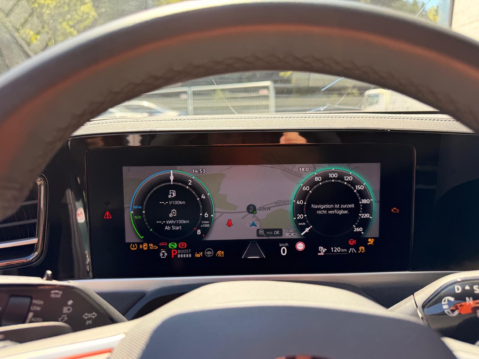 VW Passat Variant 1.5 TSI evo2 Plug-In- Hybrid R-Line DSG-image-14