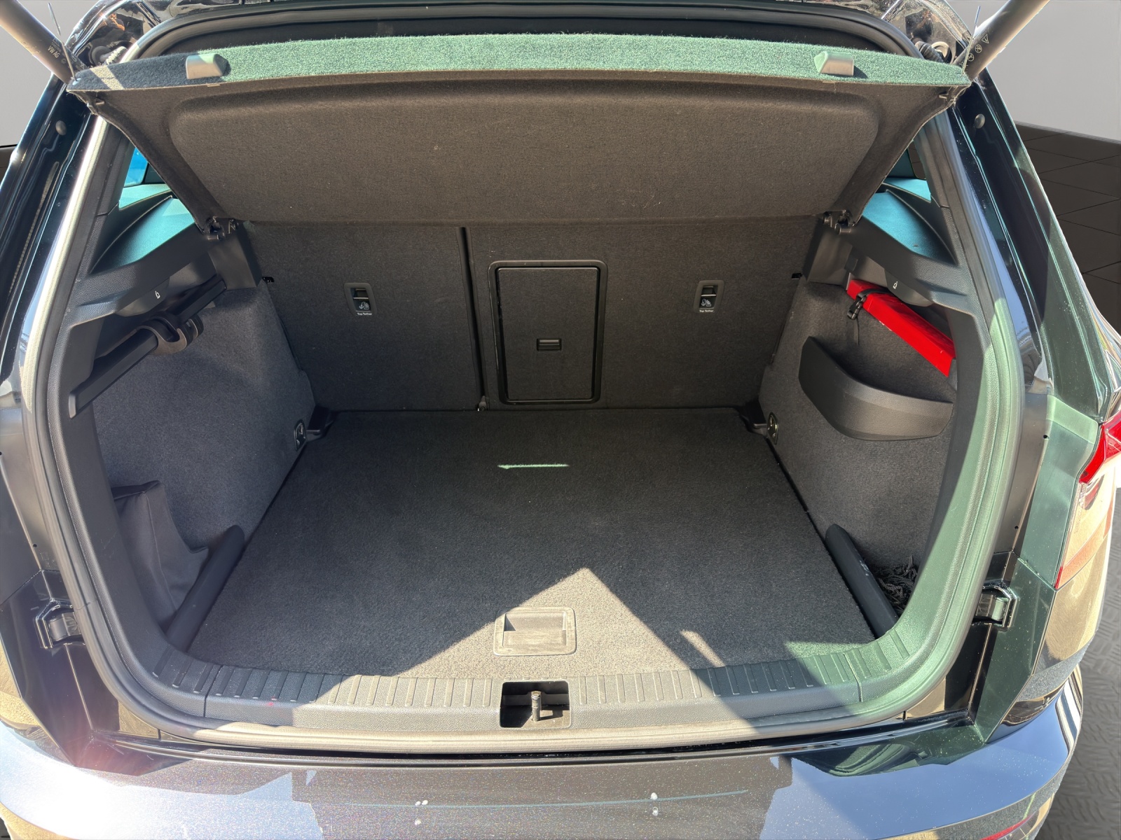 SKODA Karoq 2.0 TSI SportLine 4x4 DSG-image-18