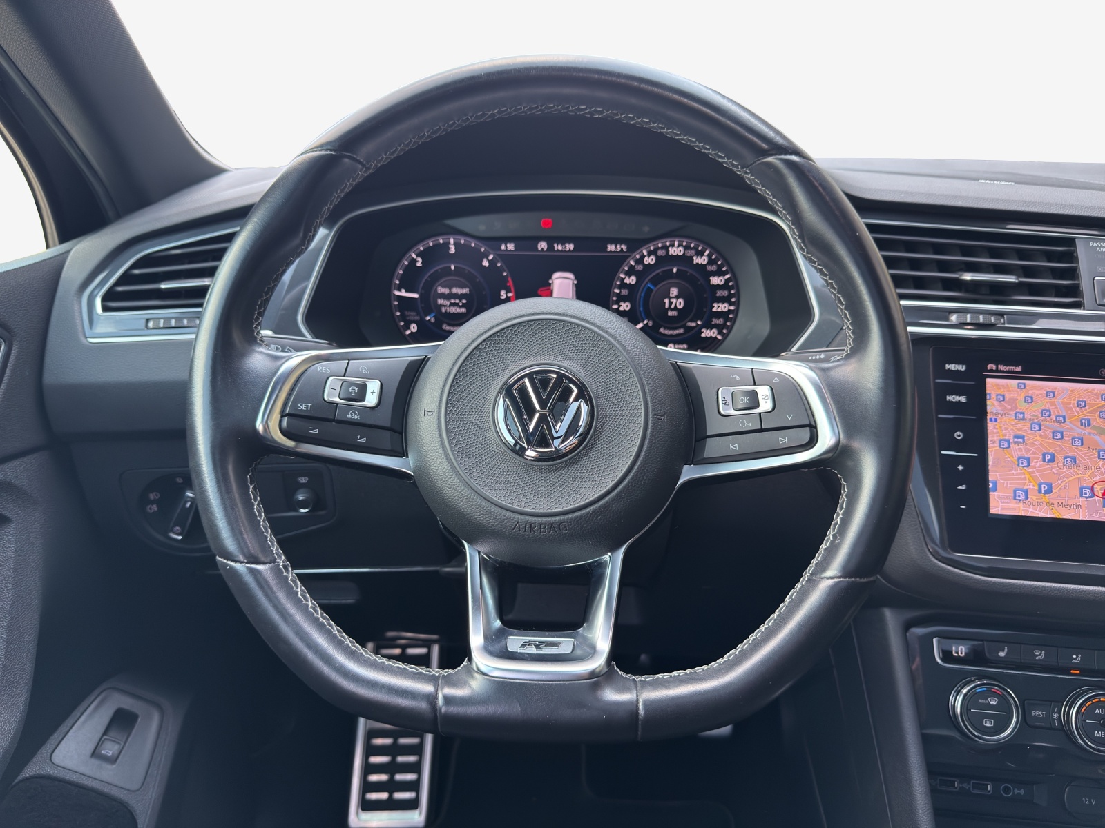 VW Tiguan 2.0 TDI SCR Highline 4Motion DSG-image-9